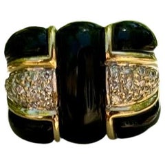 Onyx and Diamond Ring in 18 Karat Gold