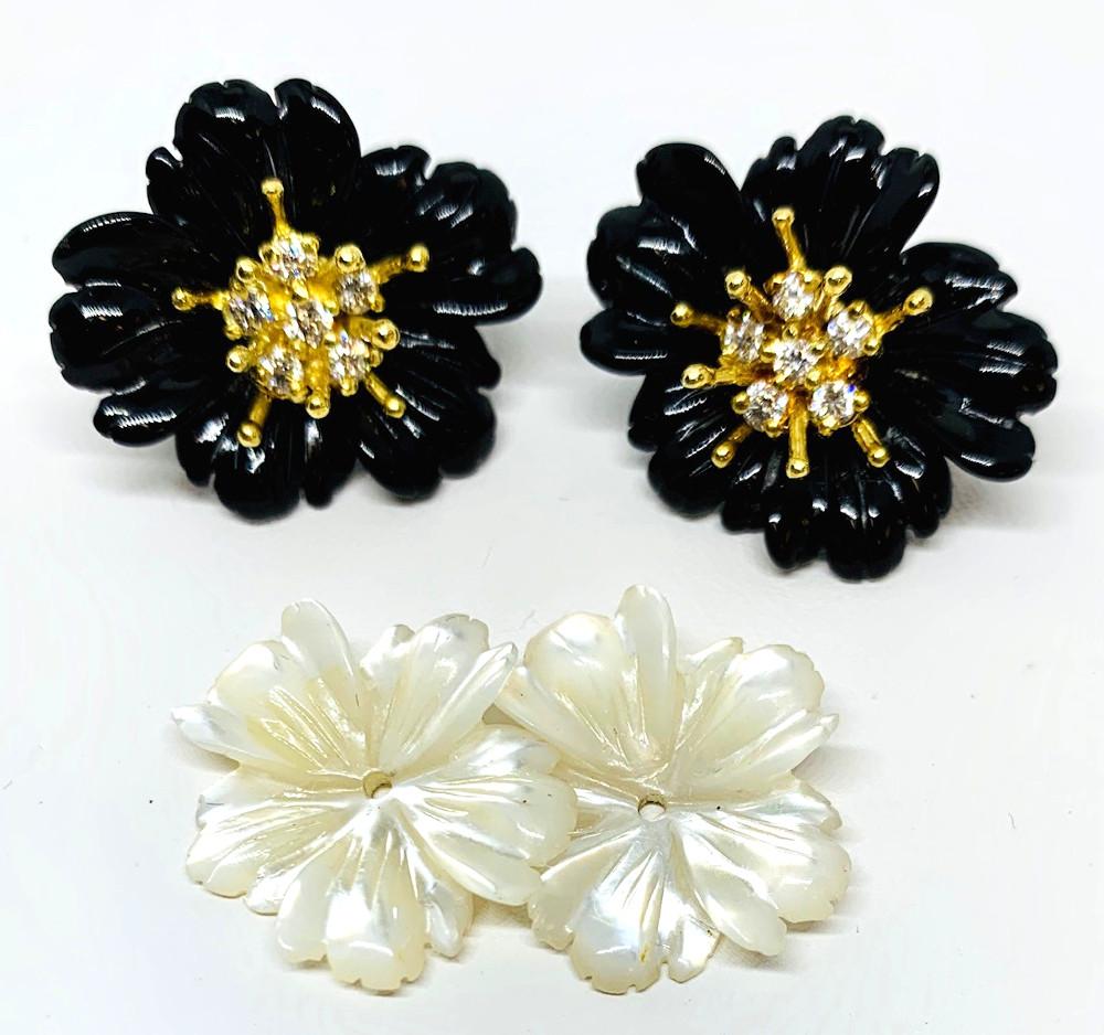 Onyx and Mother-of-Pearl Carved Flower Earring Jackets 18k Gold and Diamonds In New Condition In Los Angeles, CA