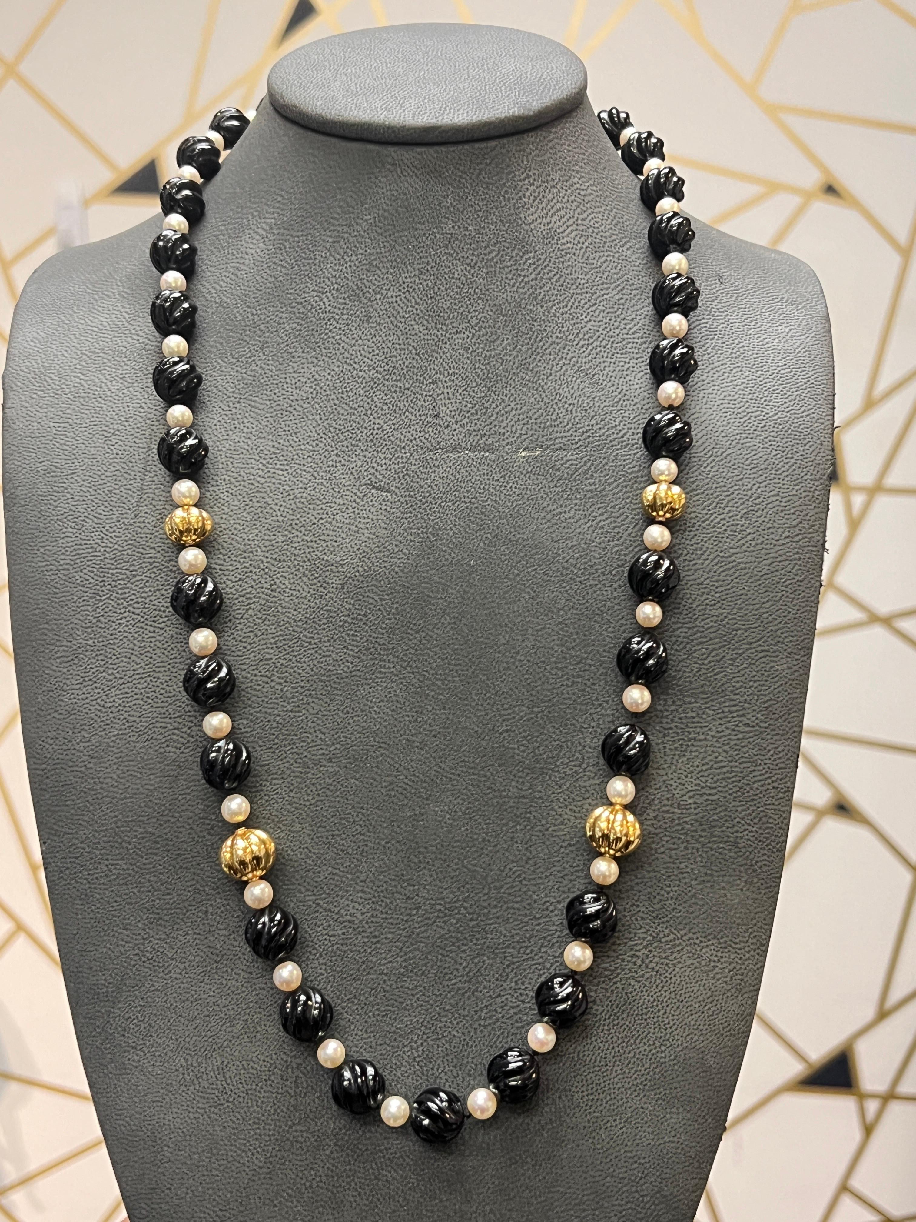 Onyx and Pearl Bead Necklace For Sale 2