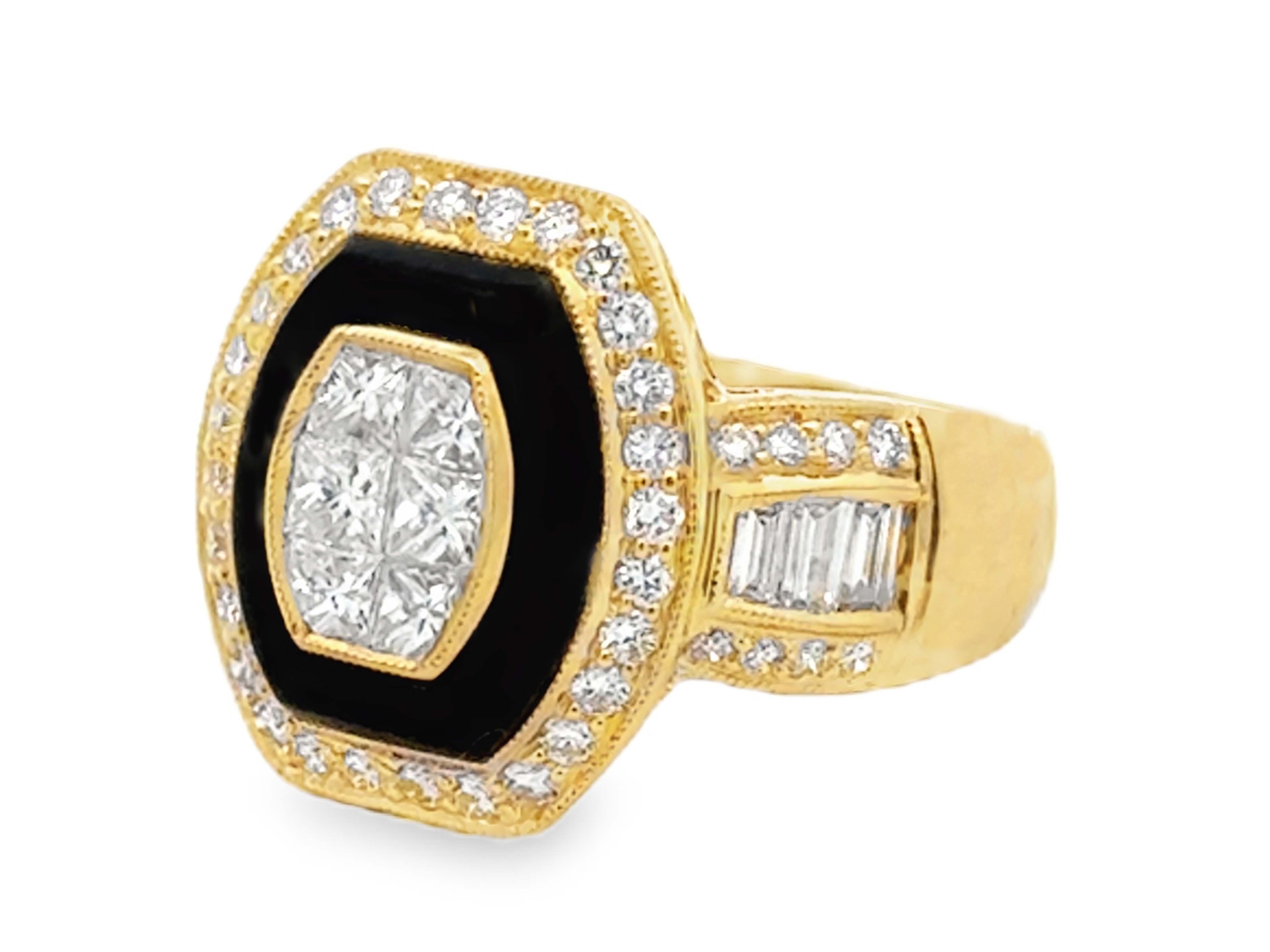 Onyx and Princess Cut, Brilliant Cut and Baguette Cut Diamond Ring 18k Gold In Excellent Condition For Sale In Honolulu, HI
