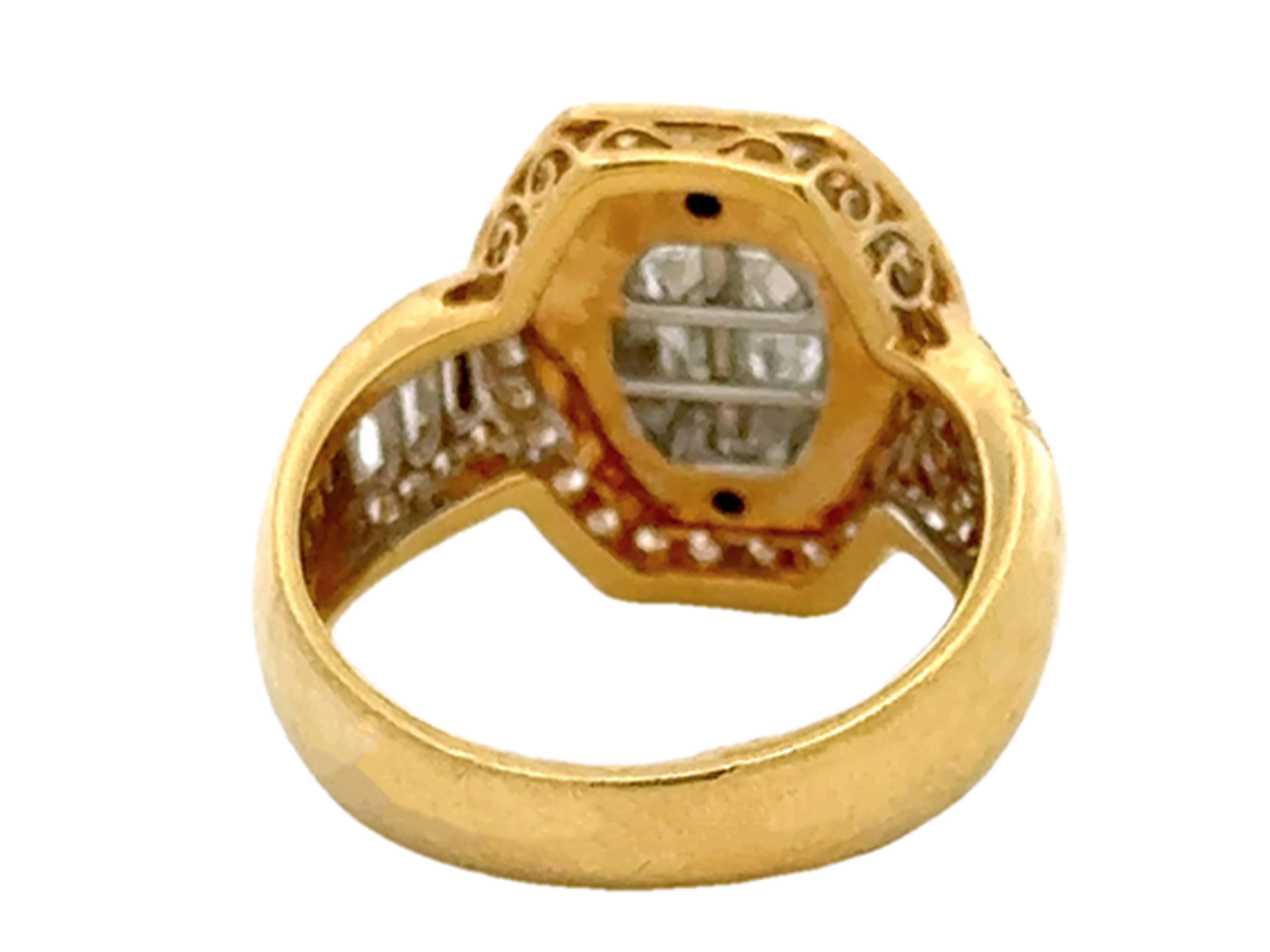 Onyx and Princess Cut, Brilliant Cut and Baguette Cut Diamond Ring 18k Gold For Sale 2