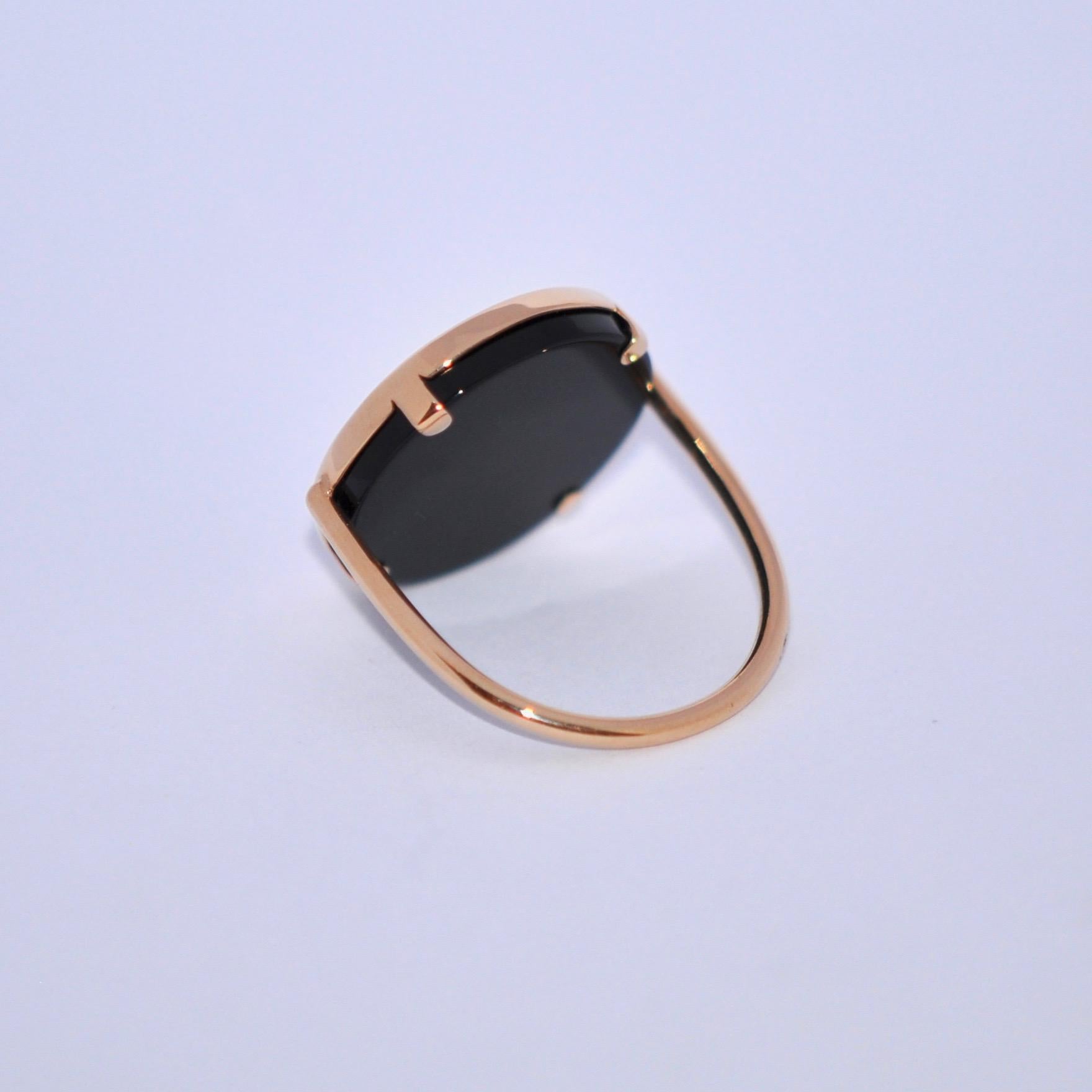 Modern Onyx and Rose Gold 18 Karat Fashion Ring