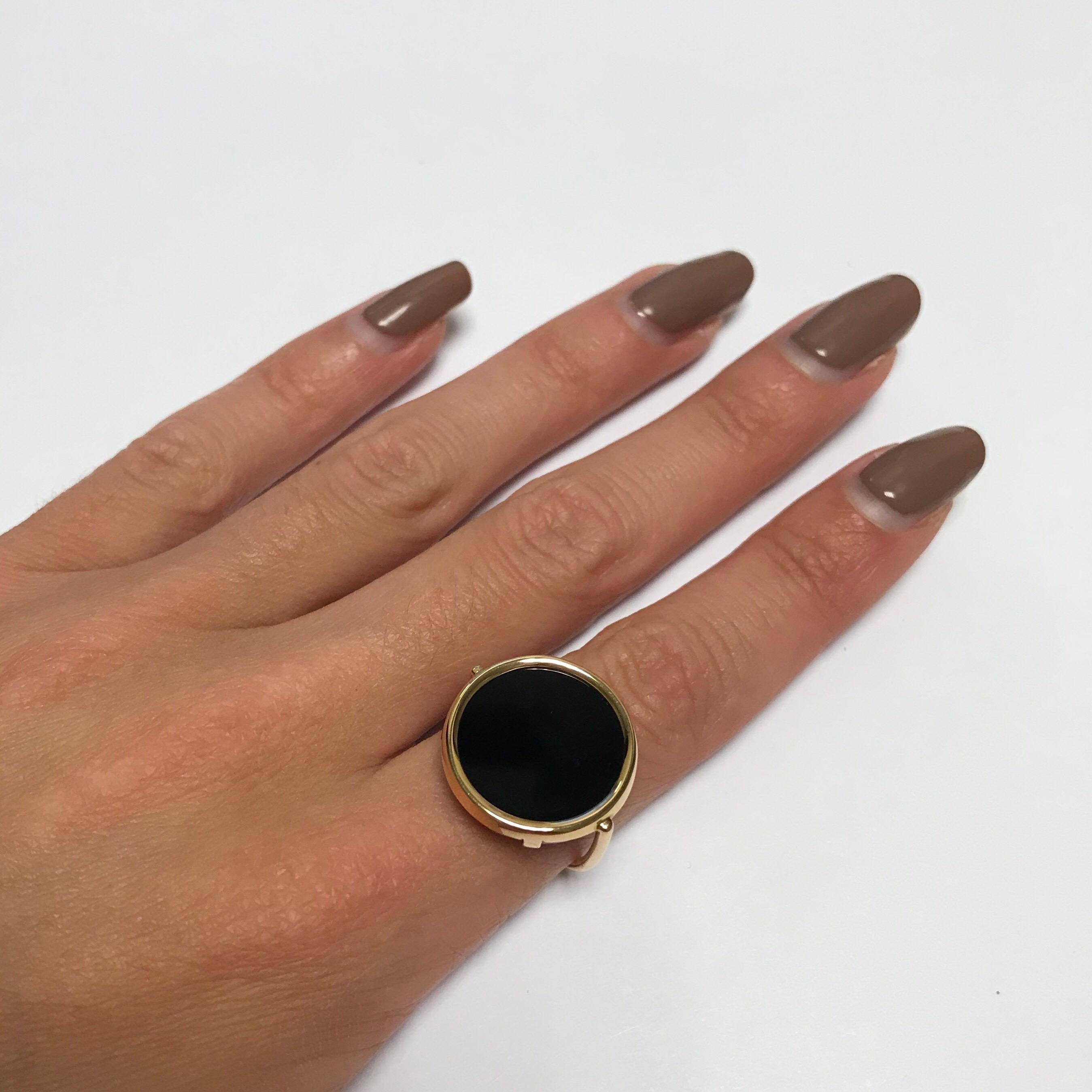 Onyx and Rose Gold 18 Karat Fashion Ring In New Condition In Vannes, FR