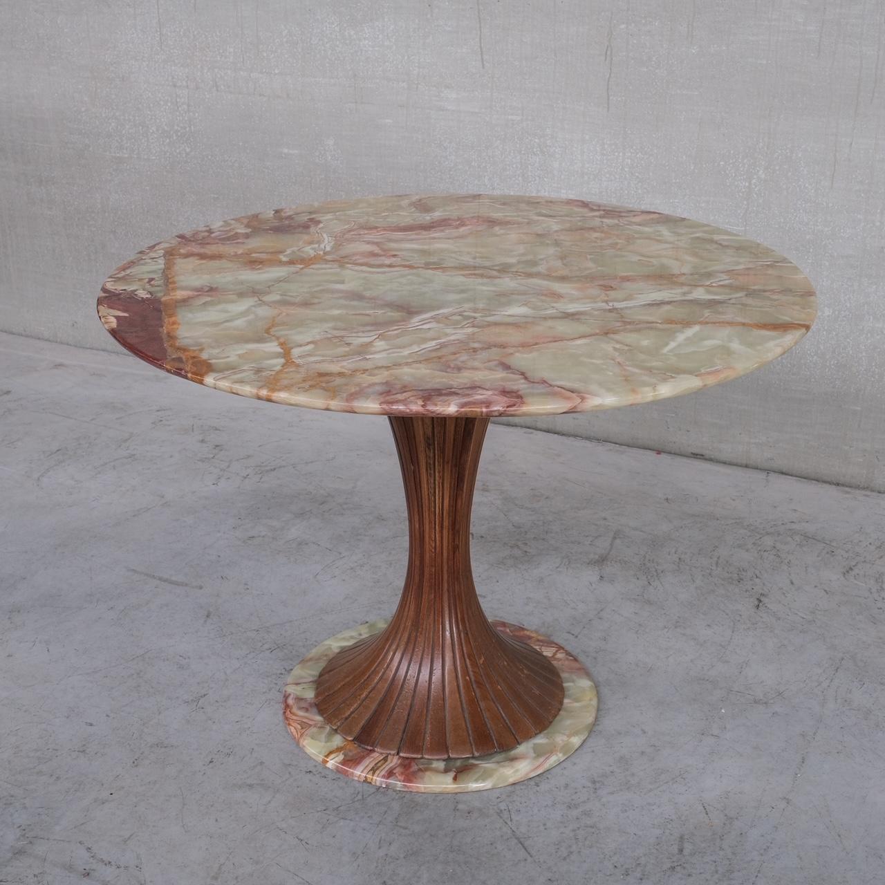 Onyx and Wood Mid-Century Circular Dining Table Attr. to Vittorio Dassi In Good Condition In London, GB