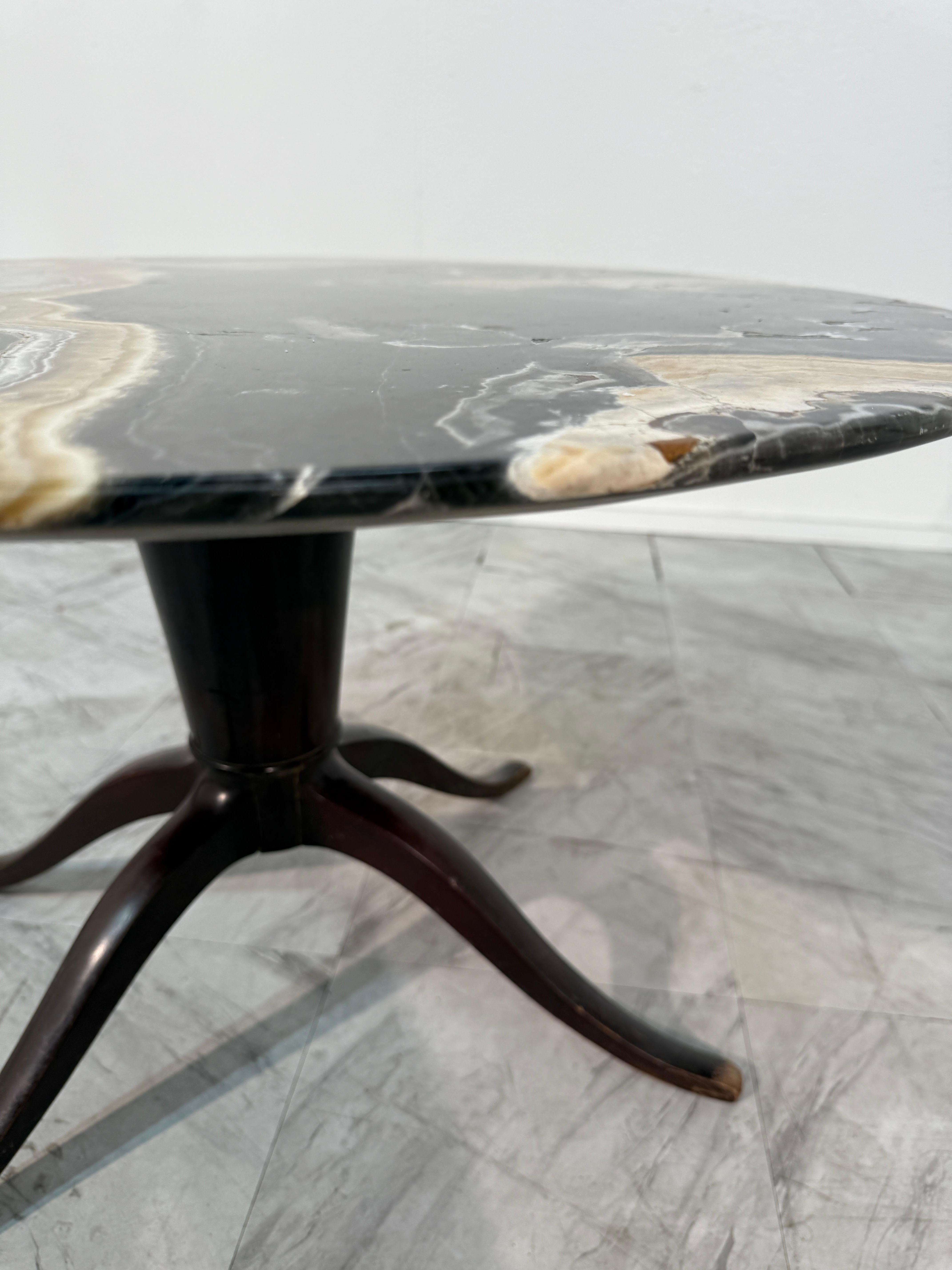 Onyx and Wood Pedestal Table, 1970s siglo XX en venta