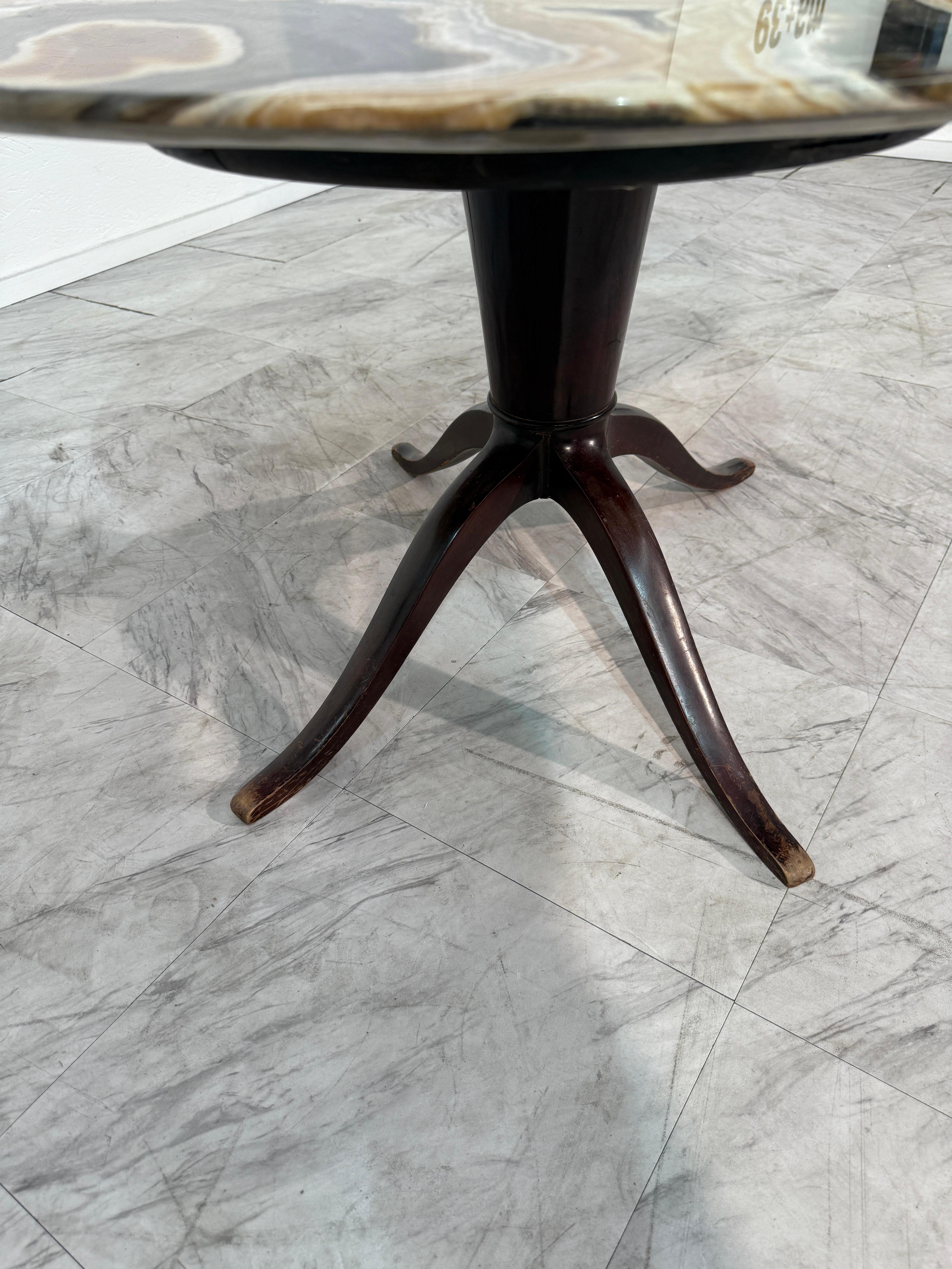 Onyx and Wood Pedestal Table, 1970s Ónix en venta