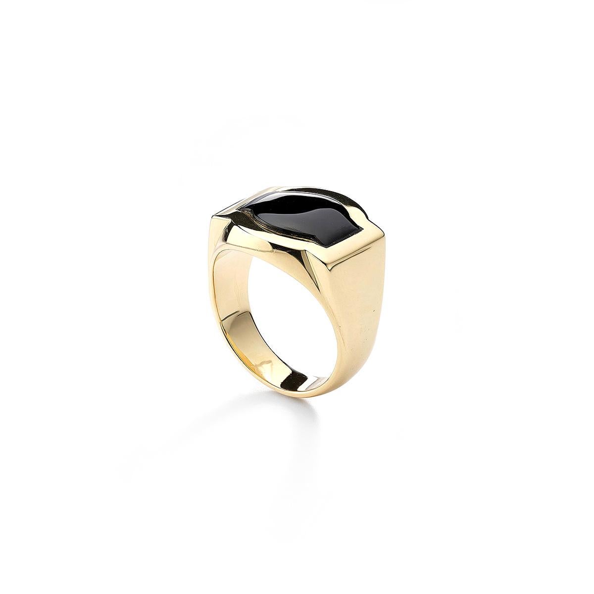 gold ring onyx stone