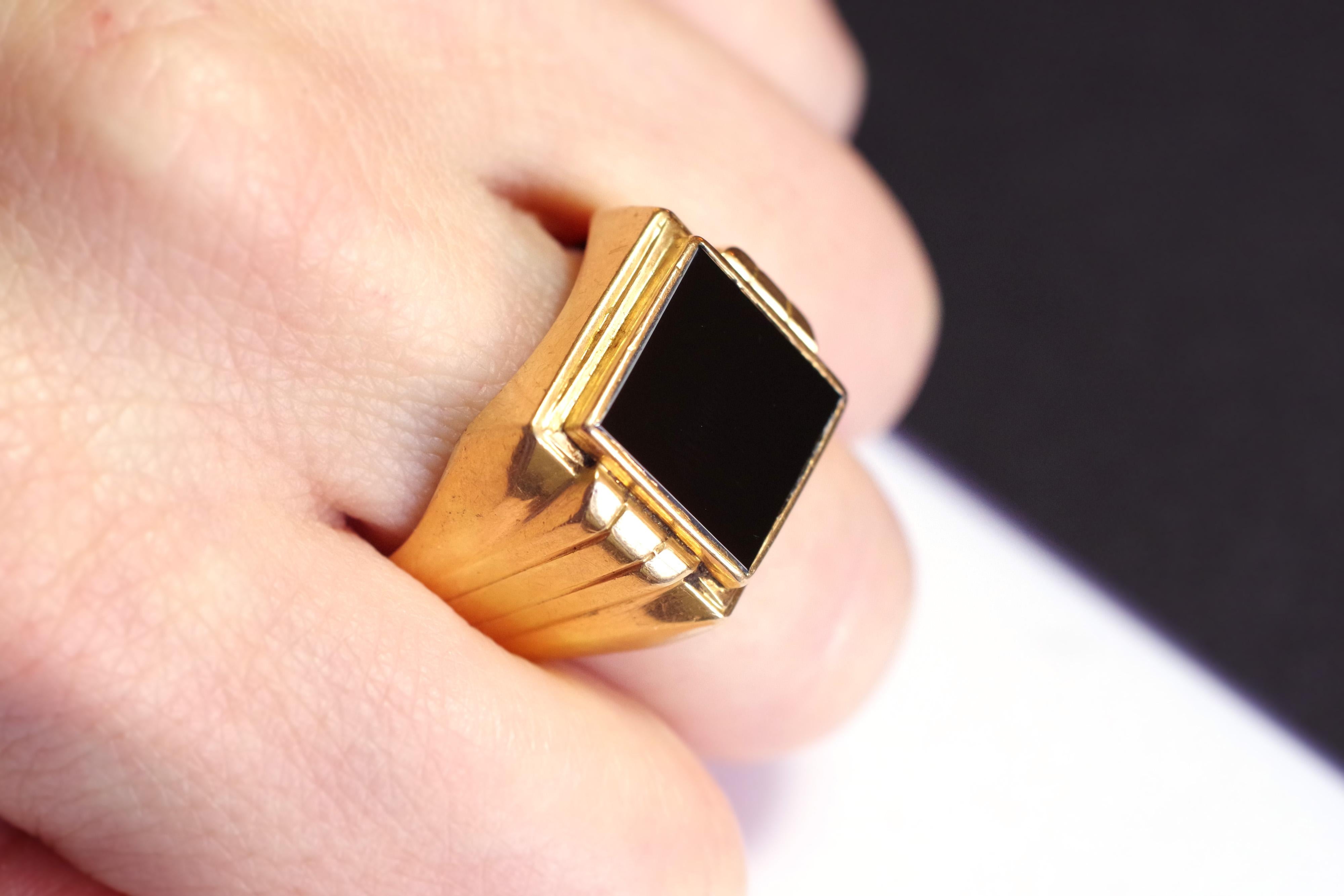 Women's or Men's Onyx Art Deco Signet Ring in 18k Rose Gold