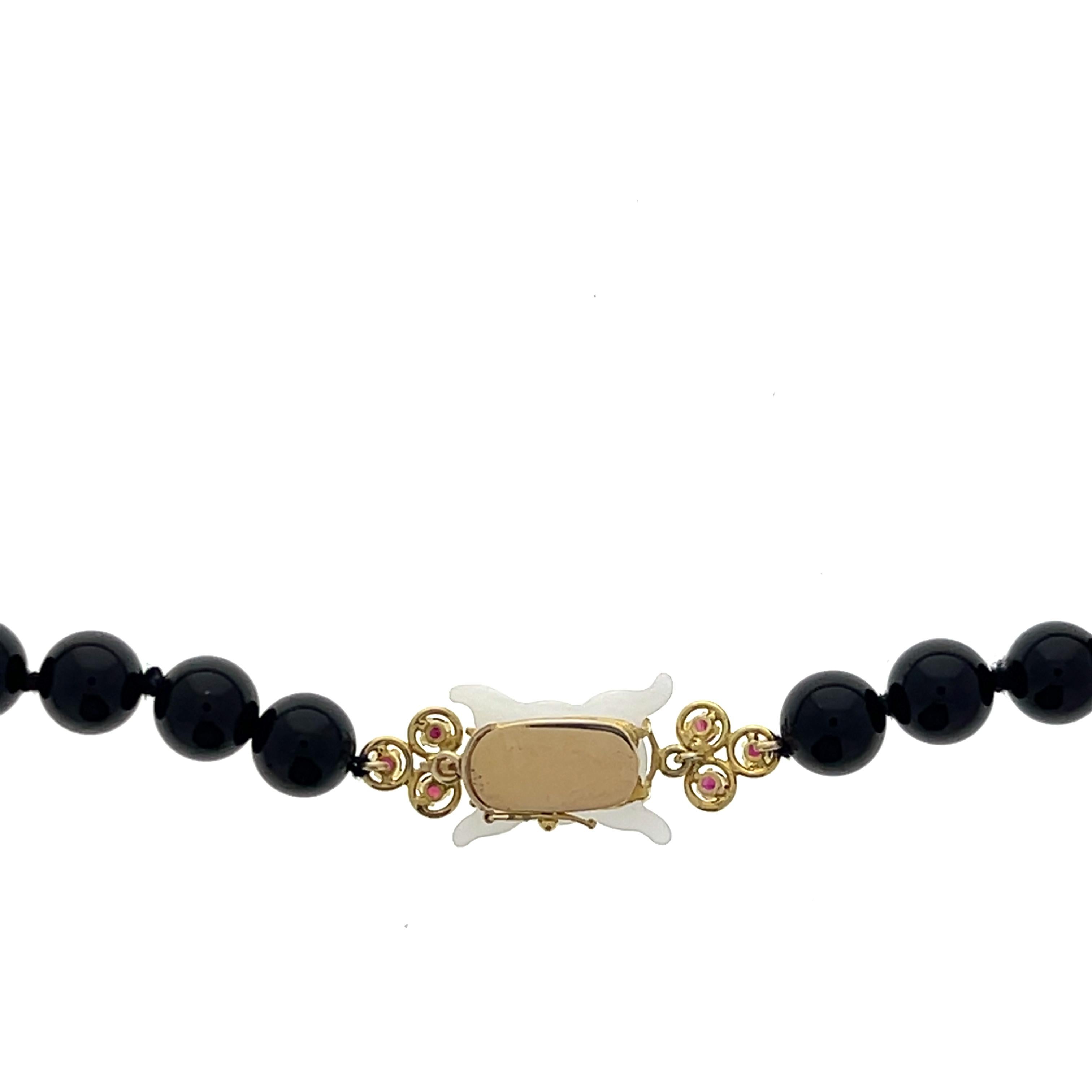 Onyx Bead 3.48tcw Ruby and White Jade 18k Yellow Gold Beaded Necklace in vendita 9