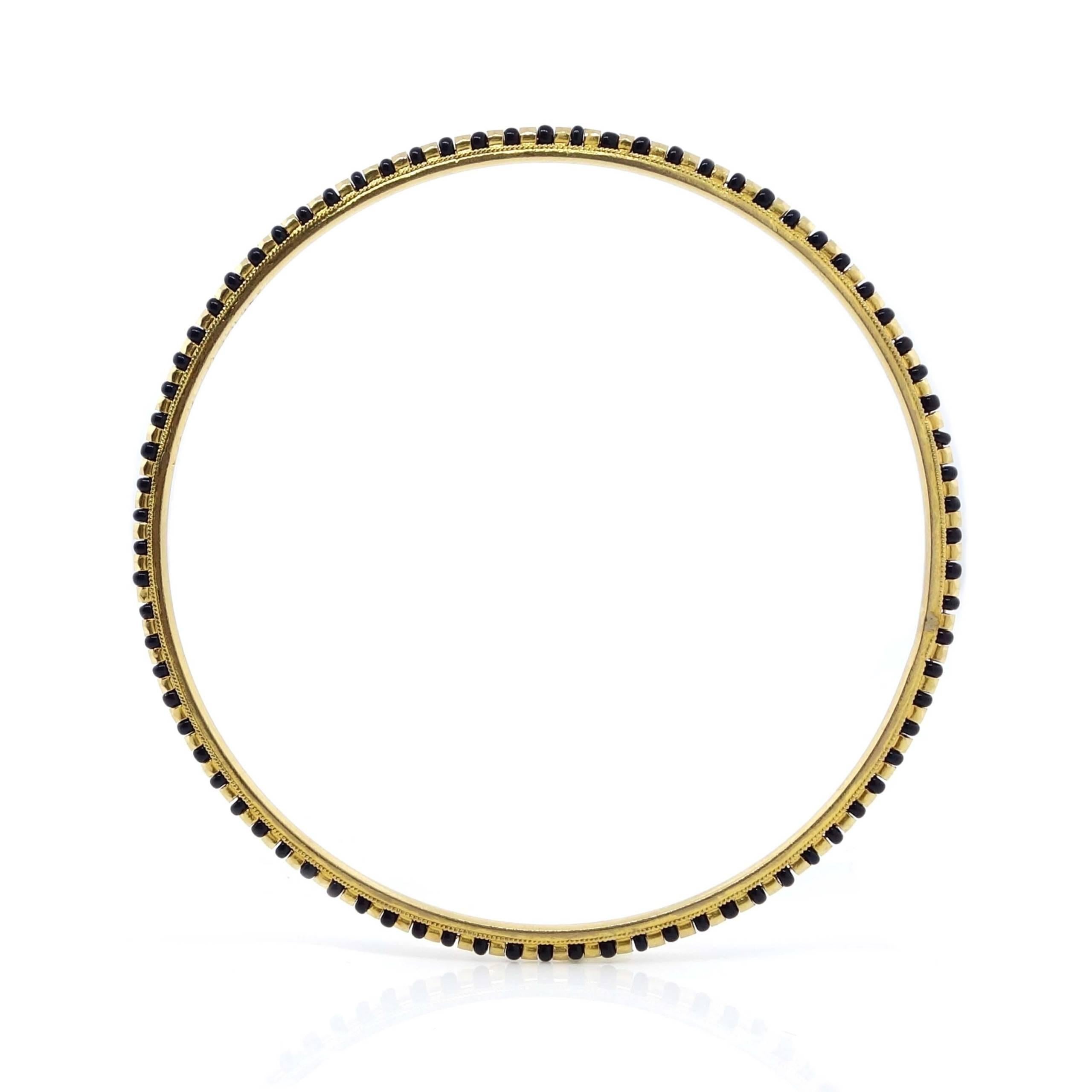 Onyx Bead Bangle Bracelets in 22k Yellow Gold In New Condition For Sale In Houston, TX