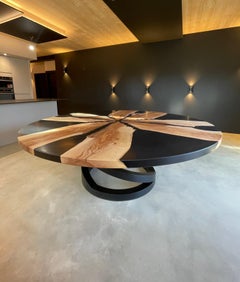 Onyx Bois Déchiré Sculptural Circular Dining Table by Meubles Thouret