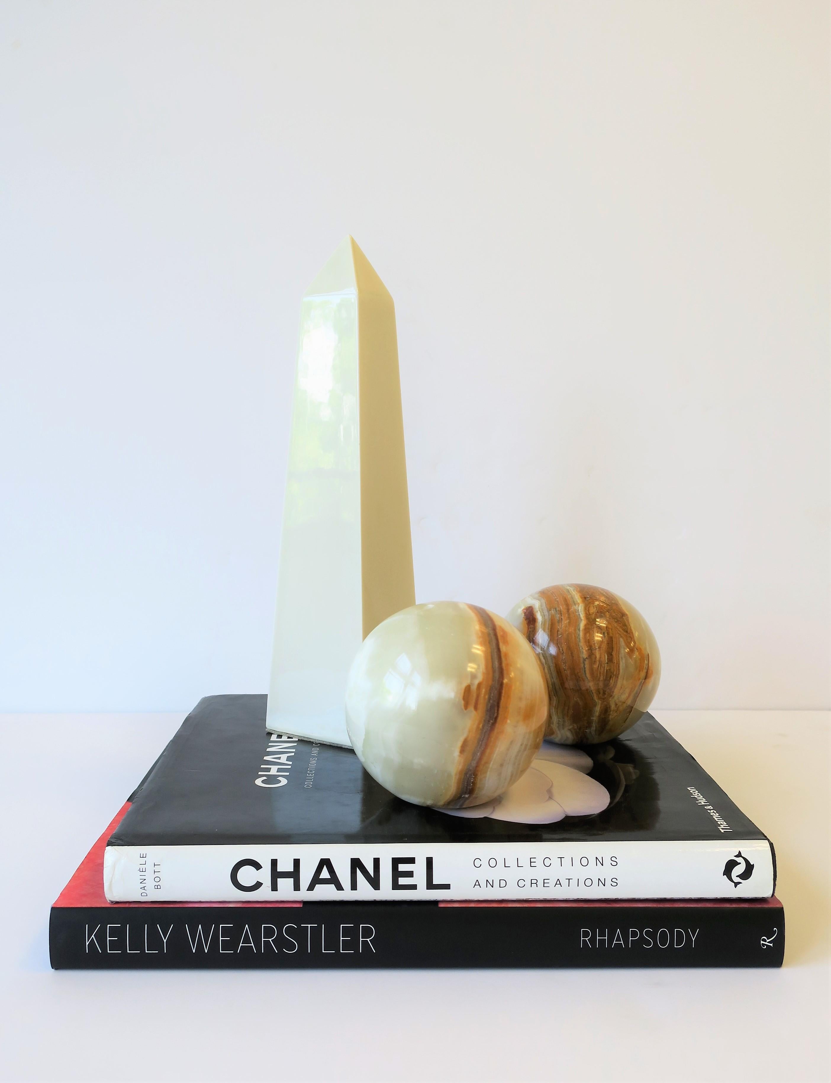 Onyx Bookends or Decorative Objects In Good Condition In New York, NY
