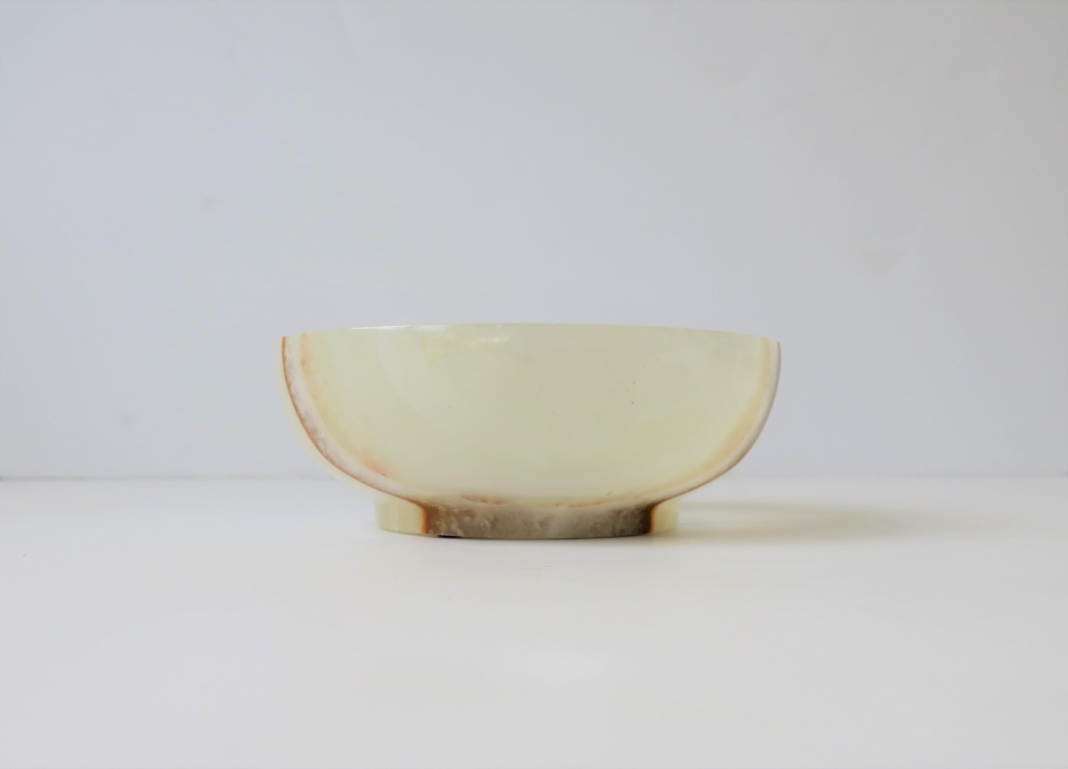 Onyx Bowl In Good Condition In New York, NY