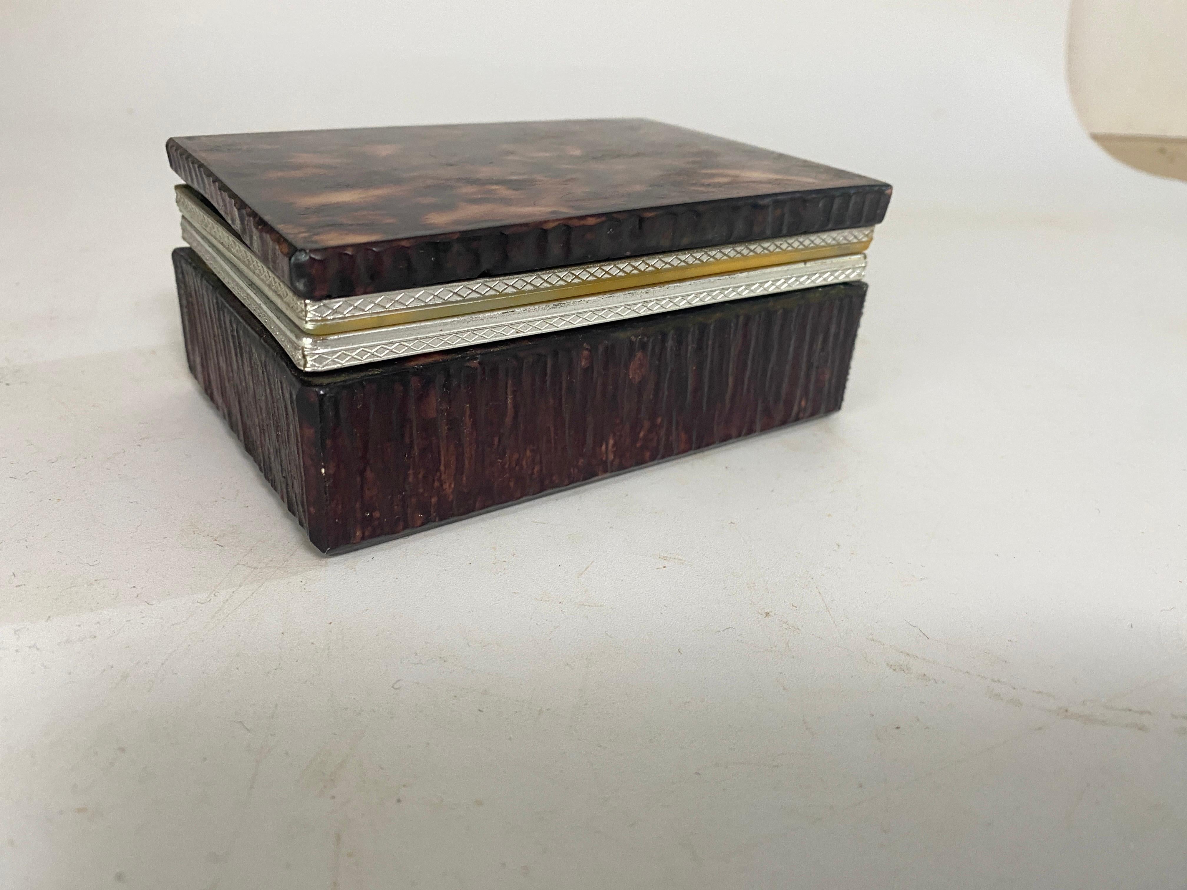 Onyx Box Dekorative oder Schmuck-Box Brown Farbe Made in Italy um 1970 im Angebot 1