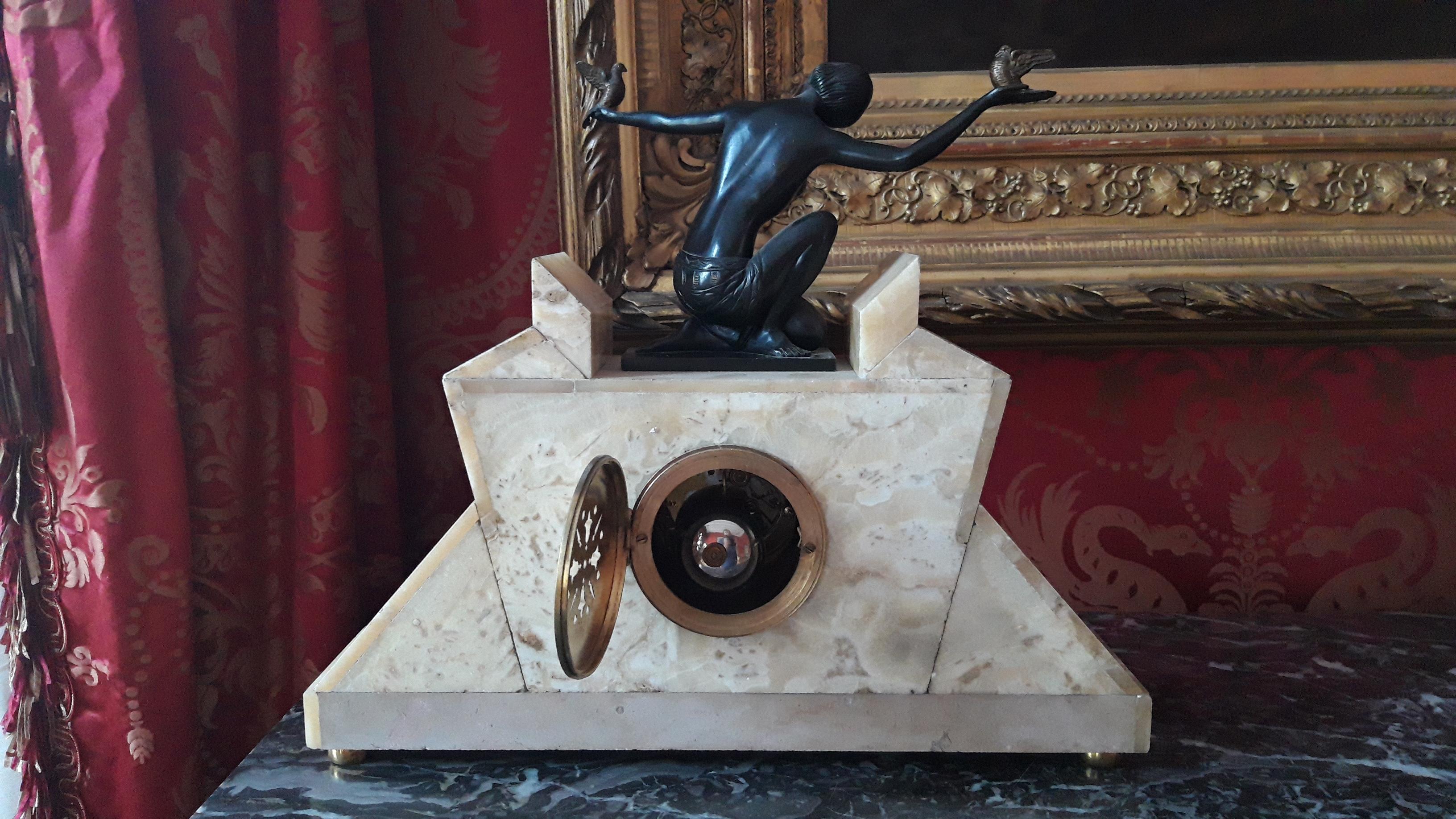 20th Century Onyx, Bronze and Marble Art Deco Clock