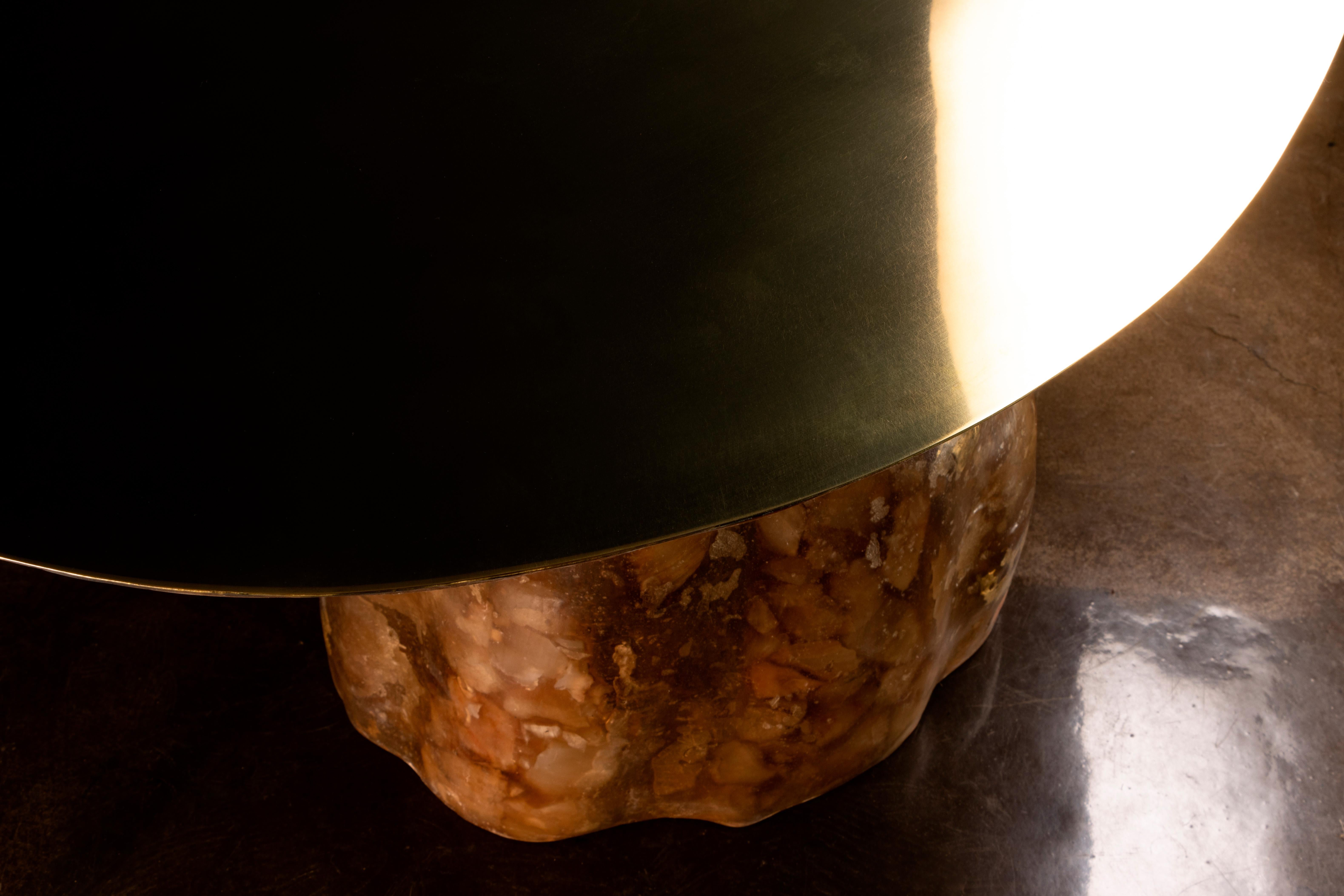 Table basse en onyx, bronze, fibre de verre et grenades de Costantini, Tavola 25 en vente 4