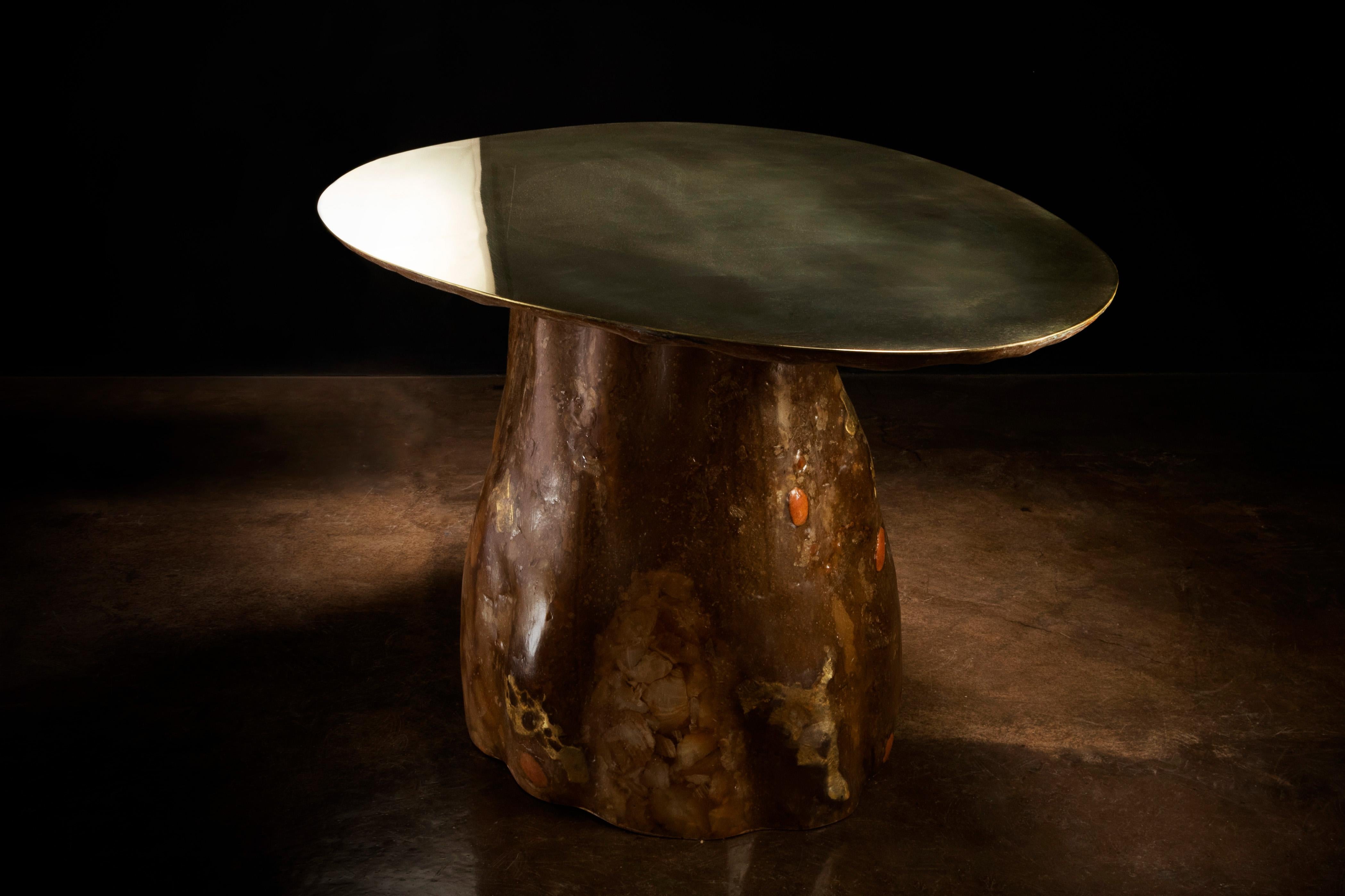 Table basse en onyx, bronze, fibre de verre et grenades de Costantini, Tavola 25 Neuf - En vente à New York, NY