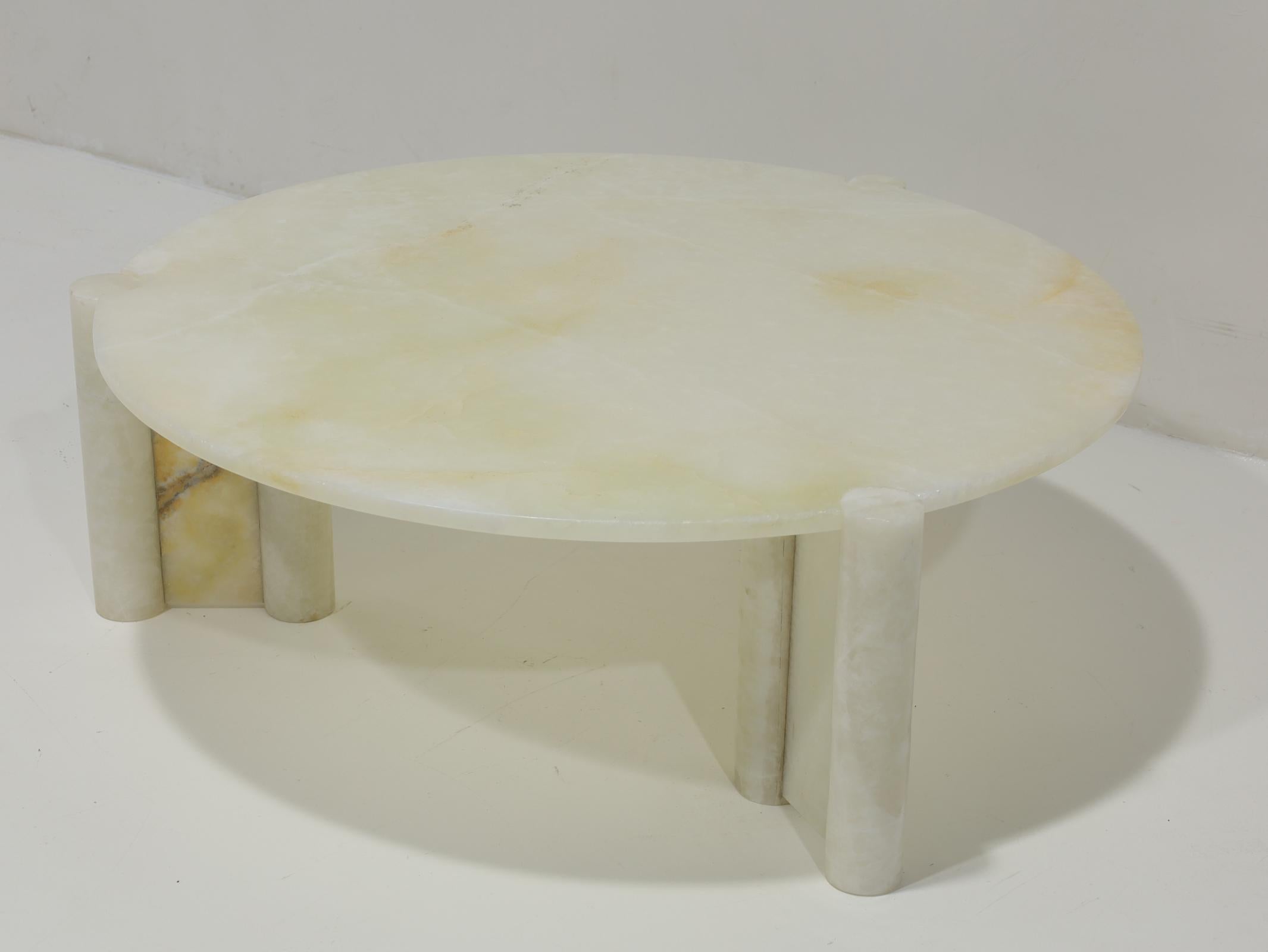 Mid-Century moderno Cocktail Tables in Onice in stile Gae Aulenti in vendita