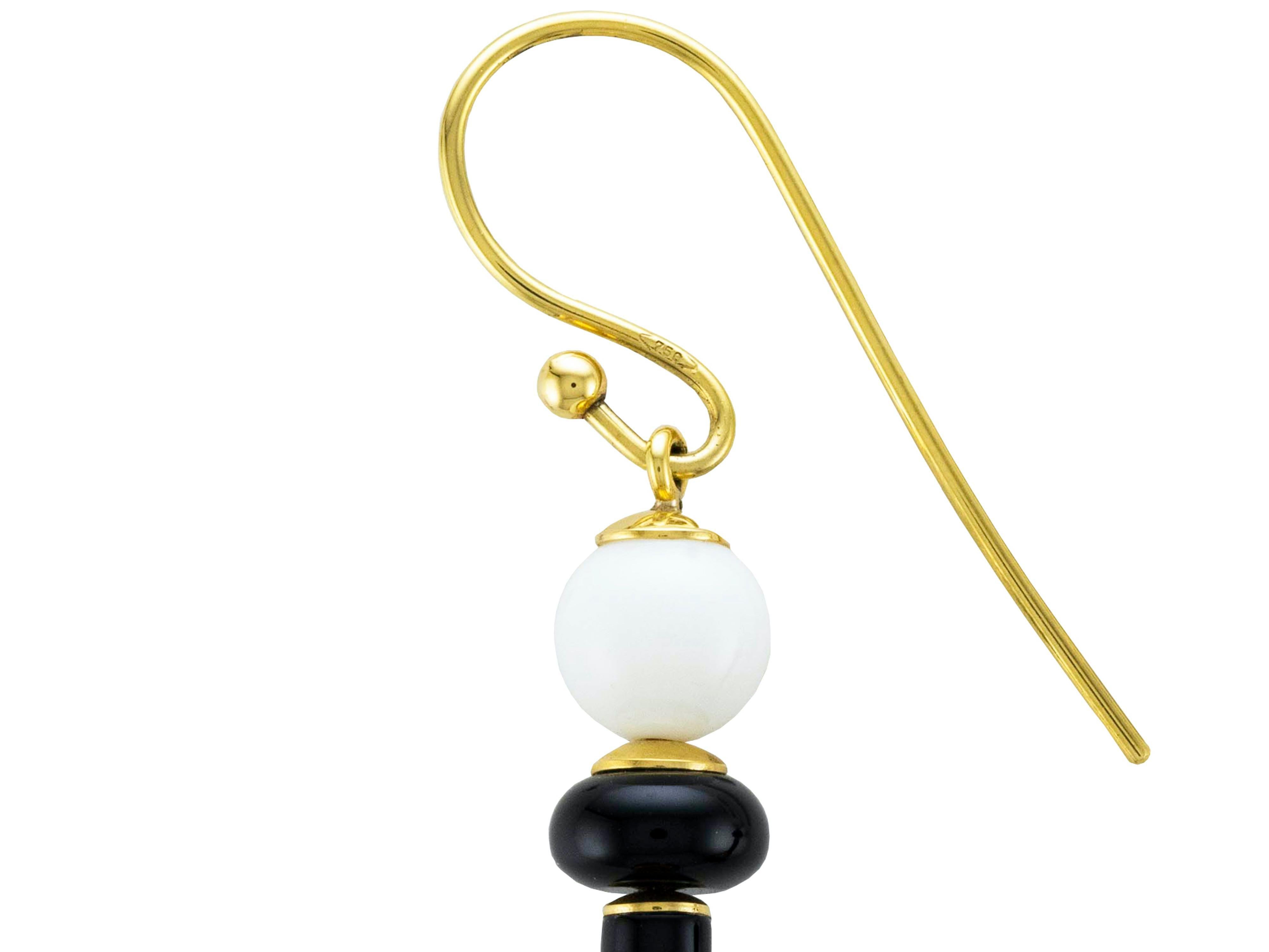 Boucles d'oreilles en goutte en or 18 carats, onyx, corail et agate blanche Neuf - En vente à Cattolica, IT