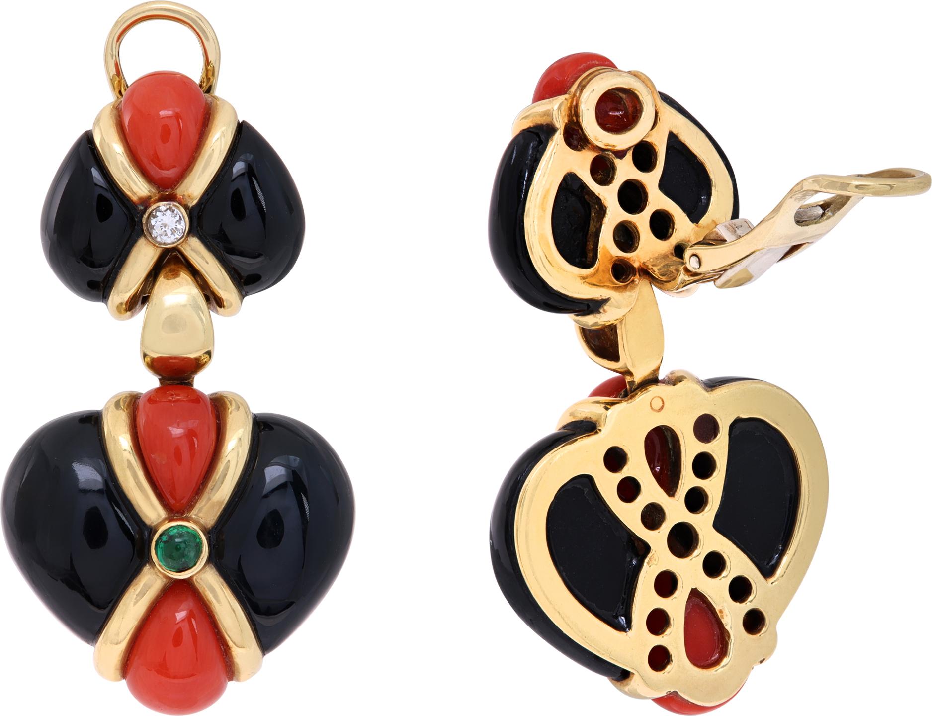 Women's Onyx & Coral dangling earrings in 18k gold with cabochon emeralds and diamonds For Sale