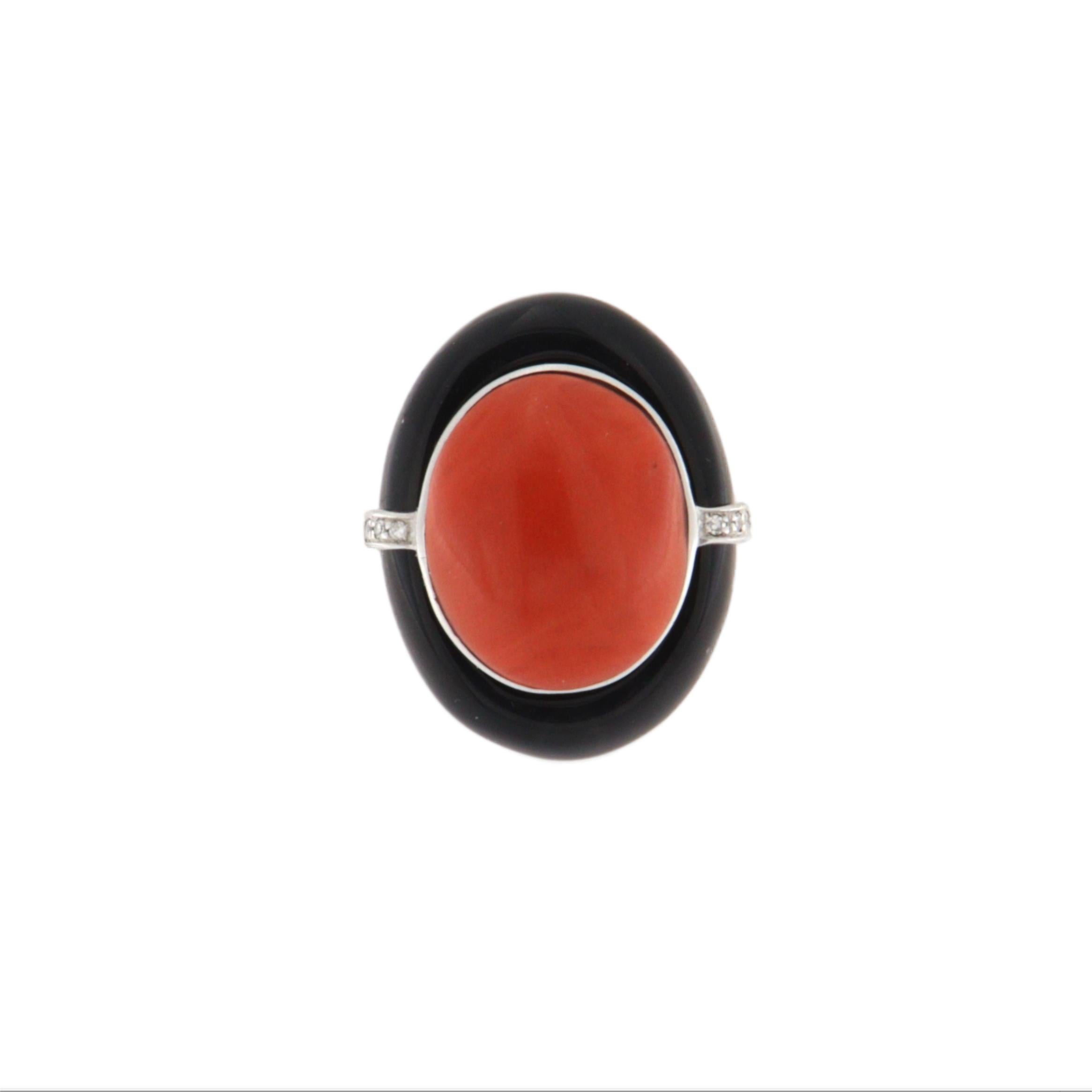 Artisan Onyx Corail, Diamants Or jaune blanc 18 Kt Bague Cocktail Art Decò en vente