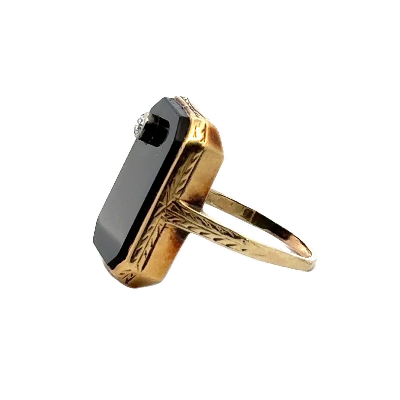 Onyx Diamant 14 Karat Gelbgold Rechteckiger Vintage Ring im Zustand „Gut“ in Boca Raton, FL