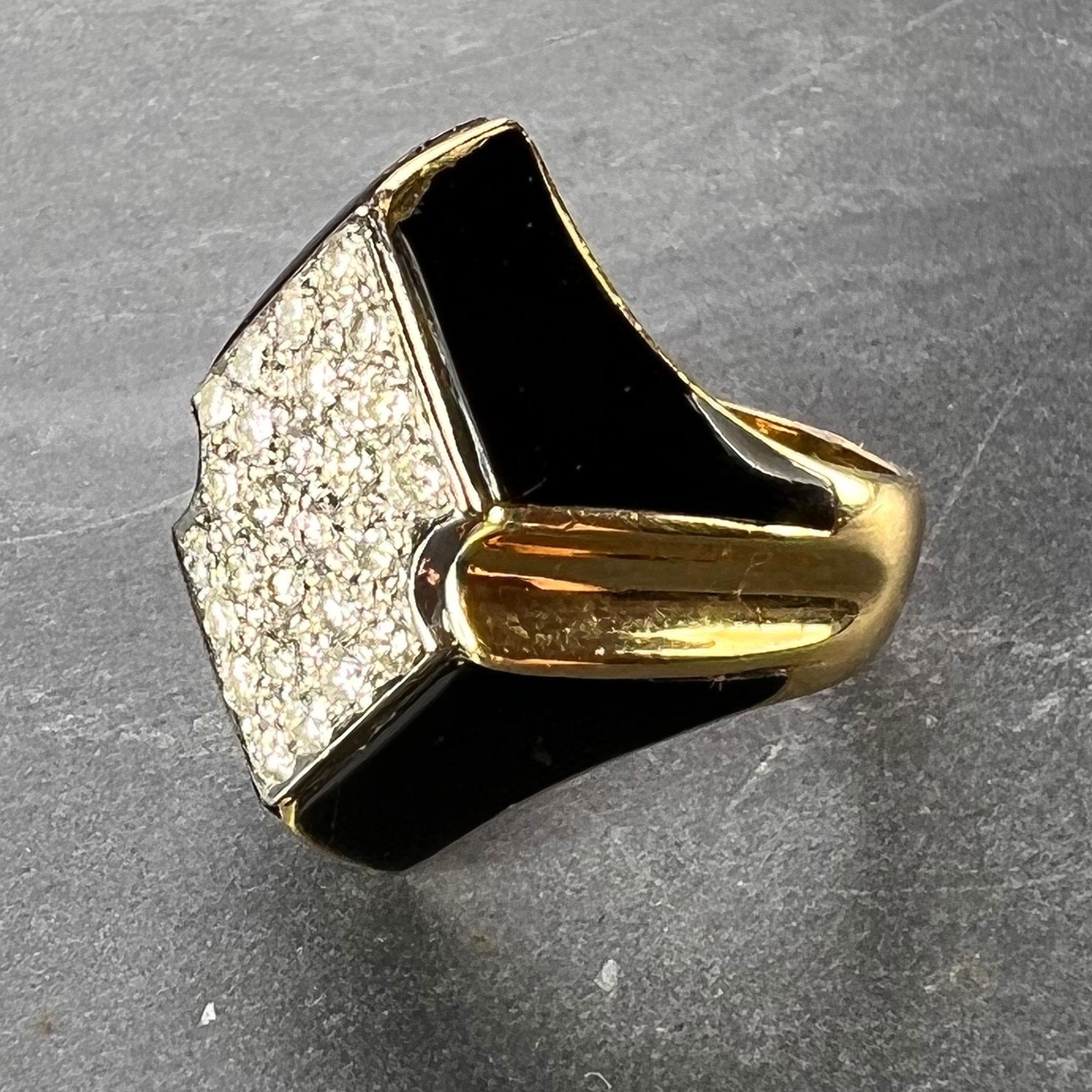 Onyx Diamond 18 Karat Yellow Gold Cocktail Ring For Sale 4