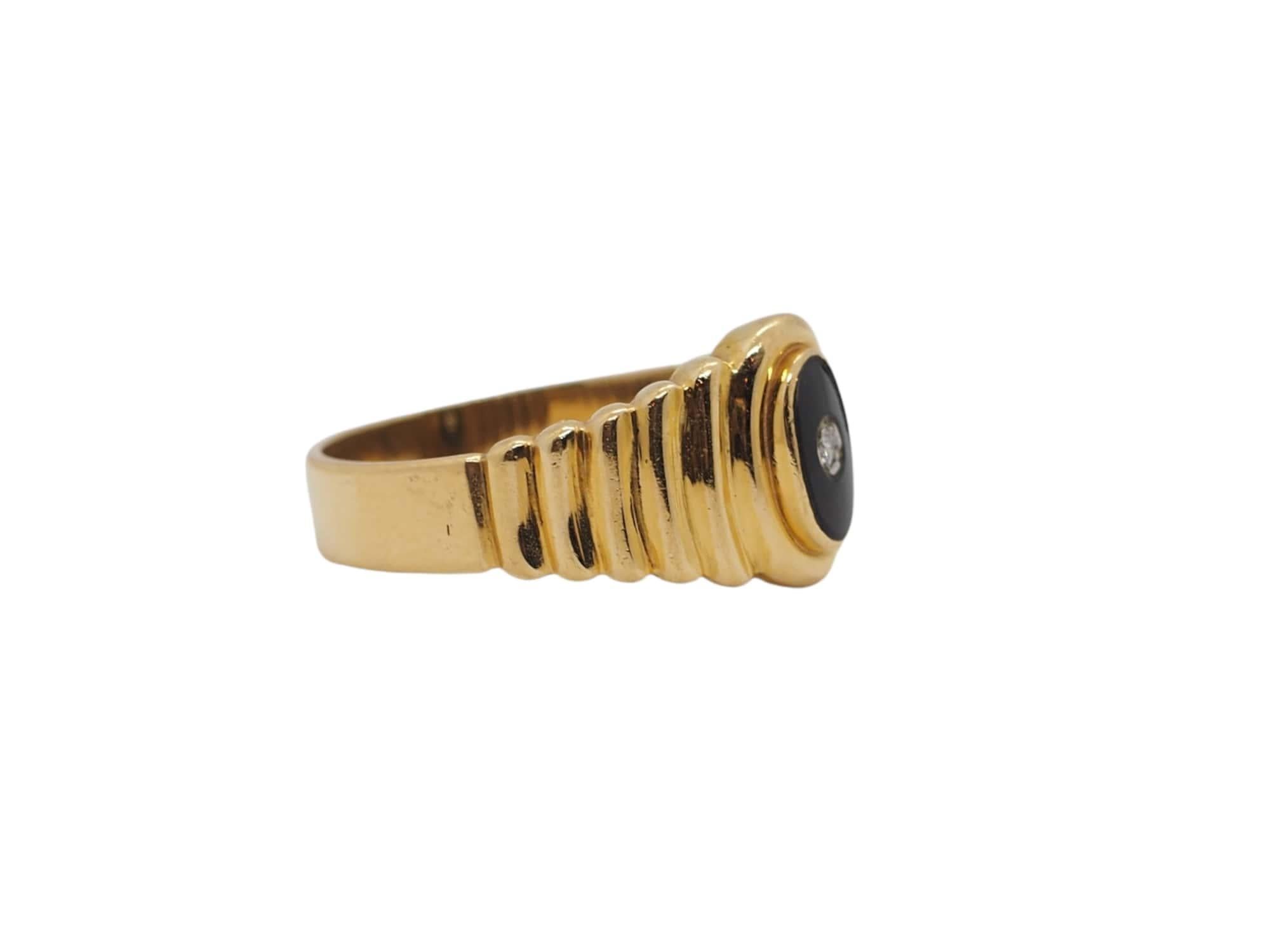 Brilliant Cut Onyx Diamond 18K Yellow Gold Ring For Sale