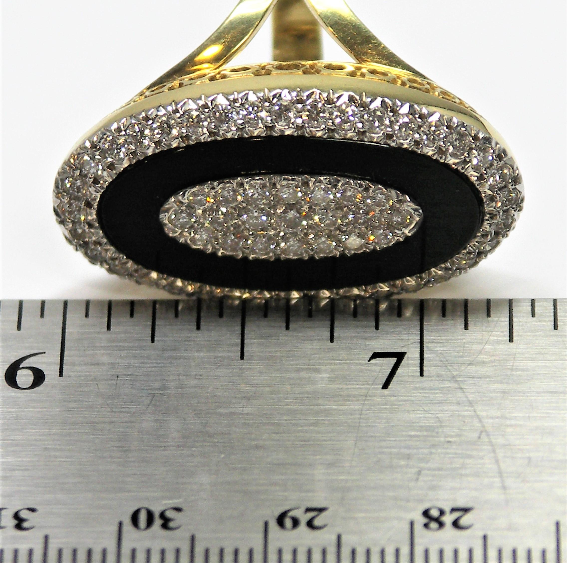 Onyx, Diamond and Gold Oval Shaped Ring 3