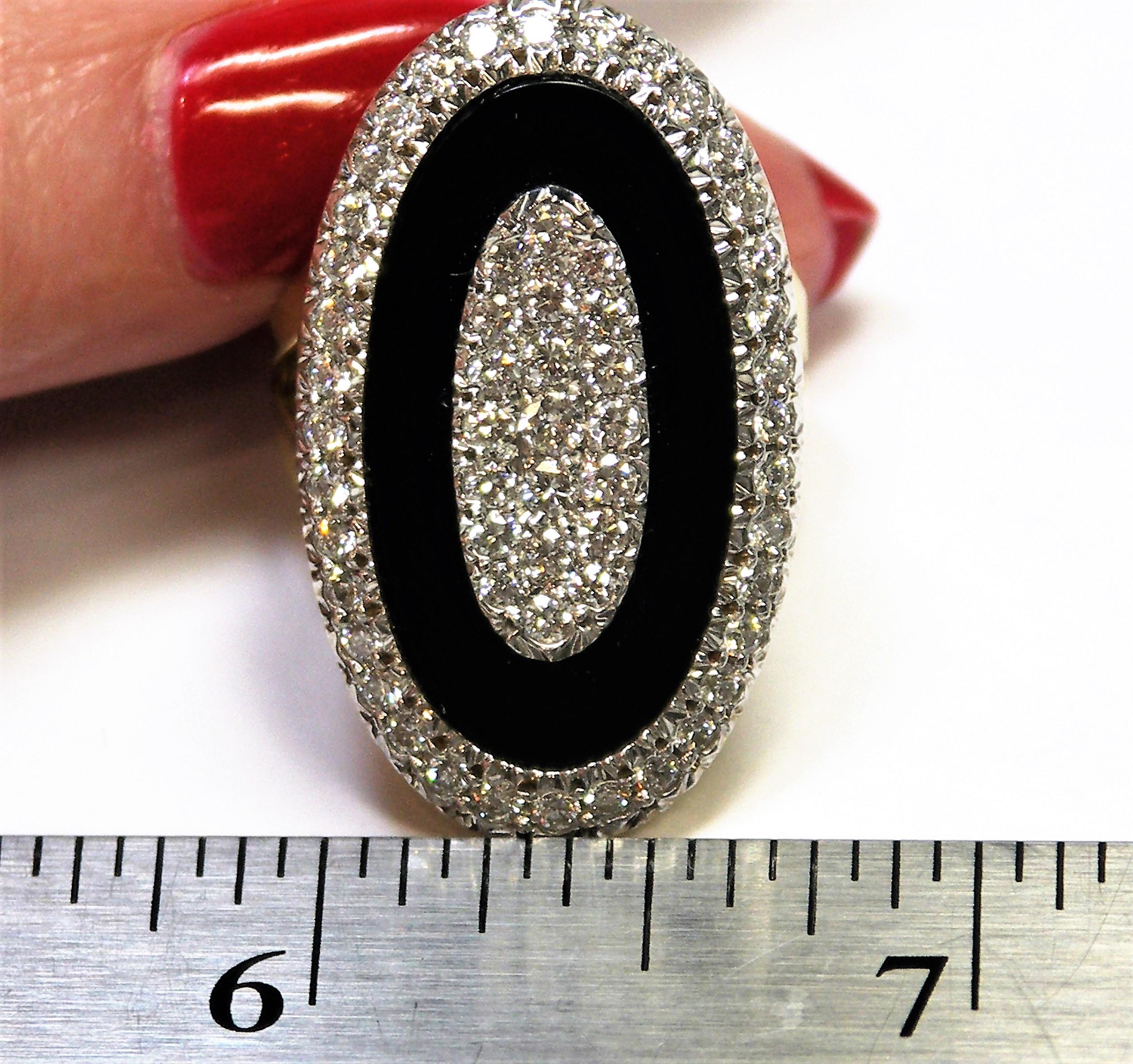 Onyx, Diamond and Gold Oval Shaped Ring 4