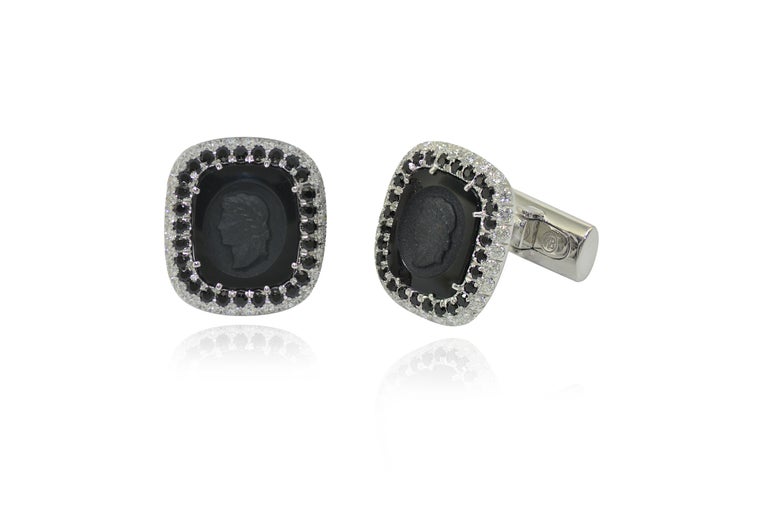 Unique, handcrafted in Italy in Margherita Burgener family workshop, cufflinks and studs feature an handcarved onyx plaque showing a Roman face profile.  It is a unisex piece of jewelry.

The set is composed by two cufflinks and 4 studs

18 KT white
