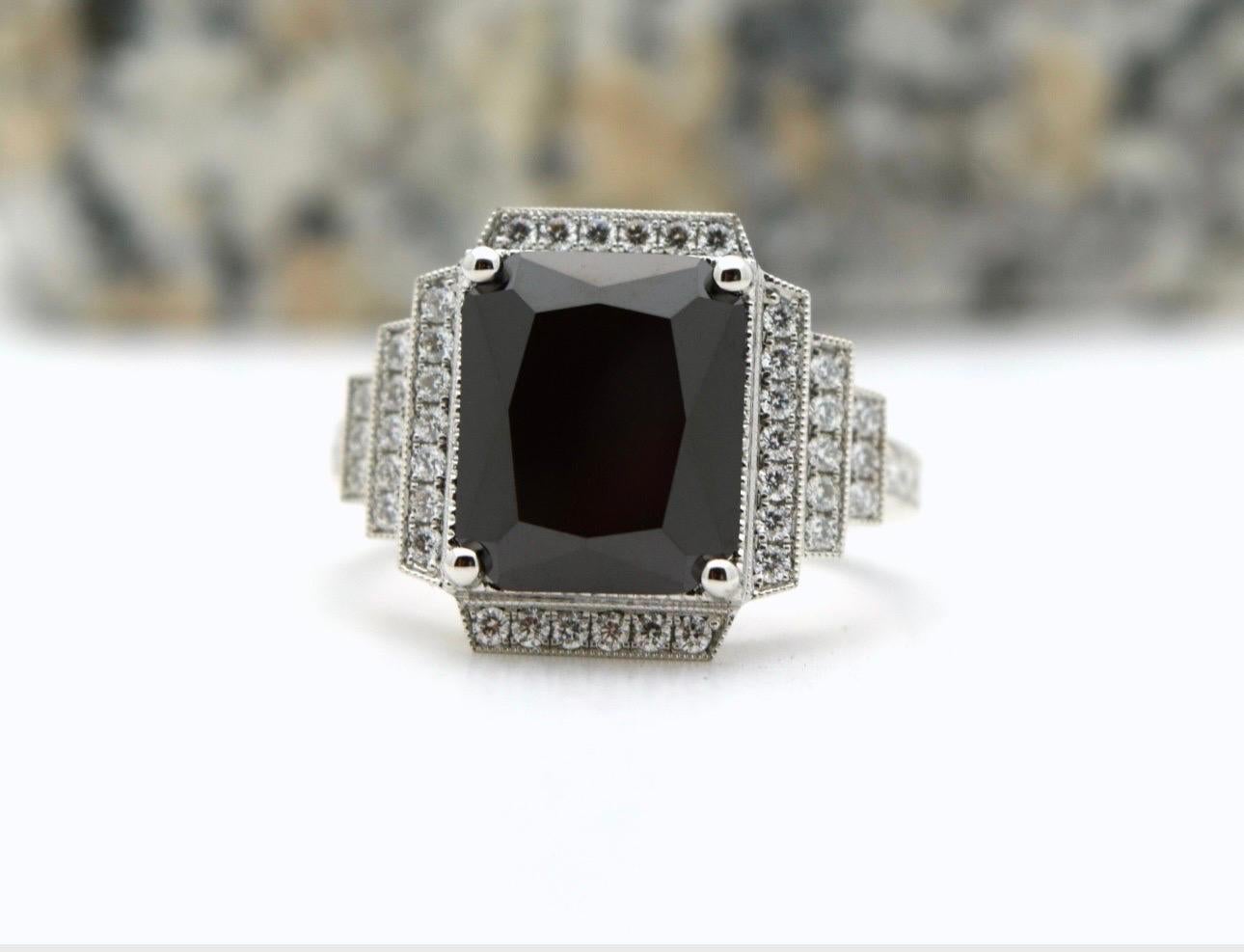 Anillo de cóctel Onyx Diamante Art Déco Oro 18KT 0,80ct Corte brillante en venta