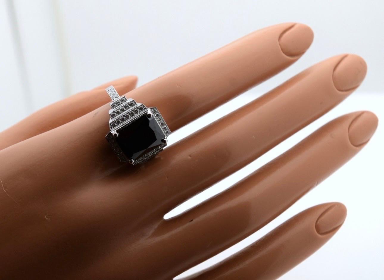 Anillo de cóctel Onyx Diamante Art Déco Oro 18KT 0,80ct en Nuevo estado para la venta en Boca Raton, FL