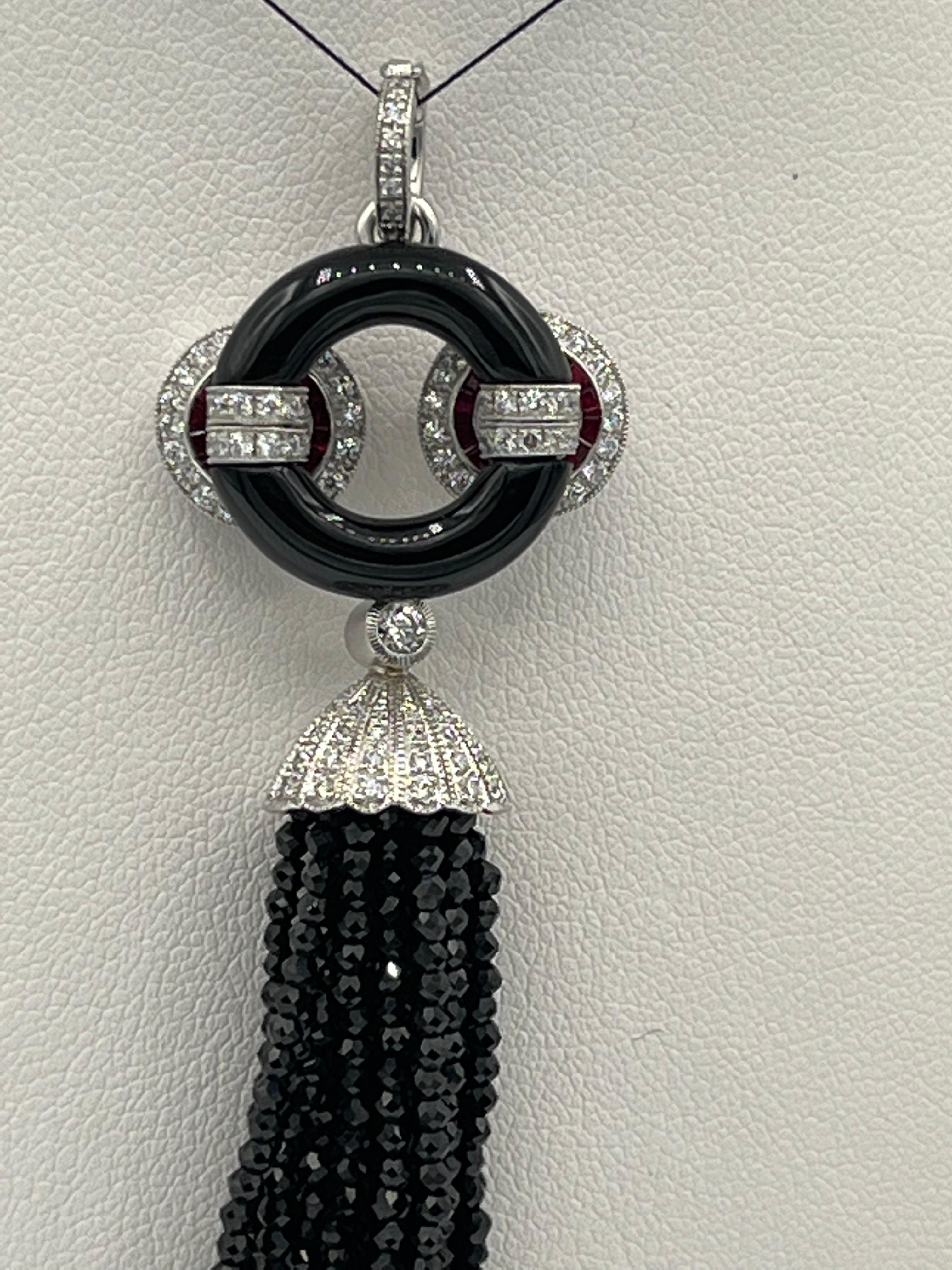 Art-Deco Styl Onyx Diamond Ruby Spinel 18 K Pendant  In New Condition For Sale In Bad Kissingen, DE