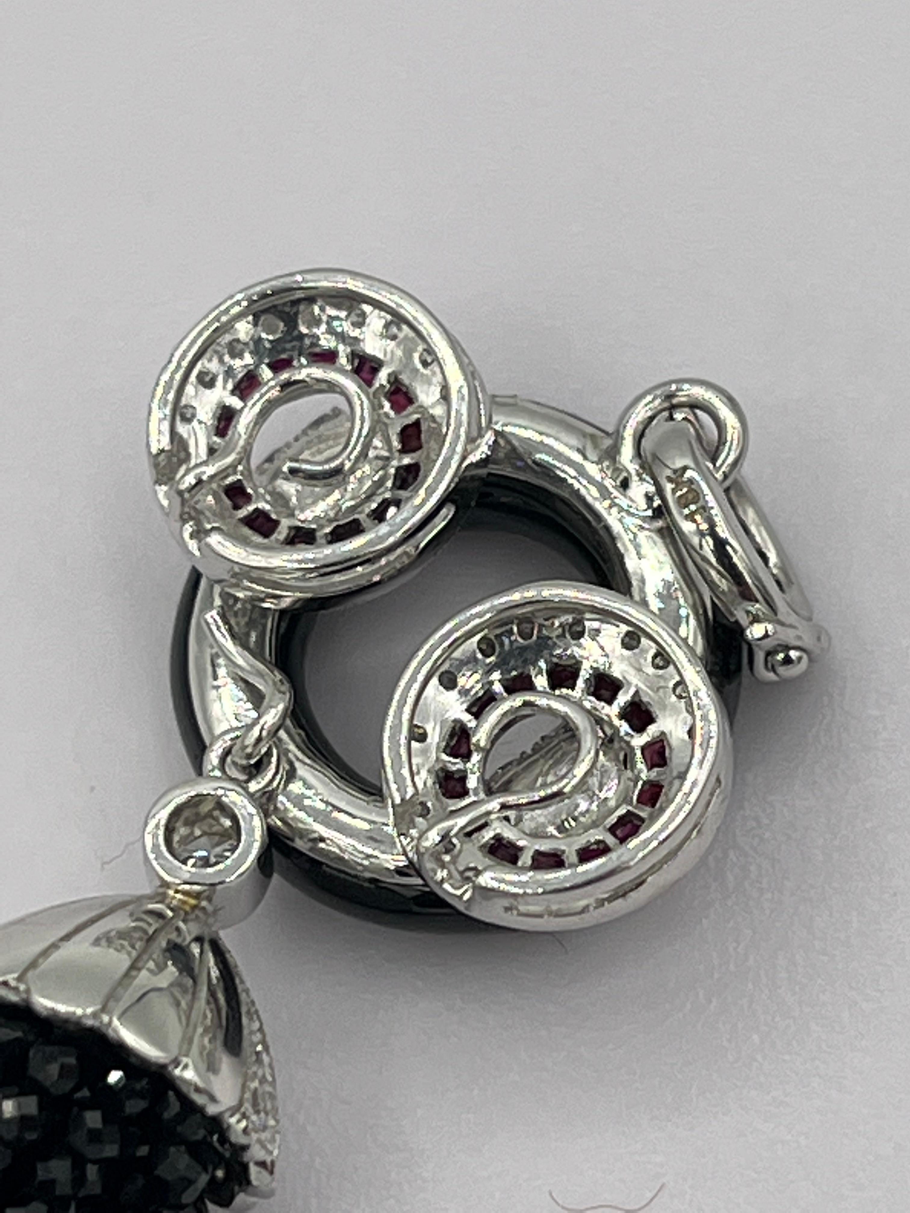 Art-Deco Styl Onyx Diamond Ruby Spinel 18 K Pendant  For Sale 3