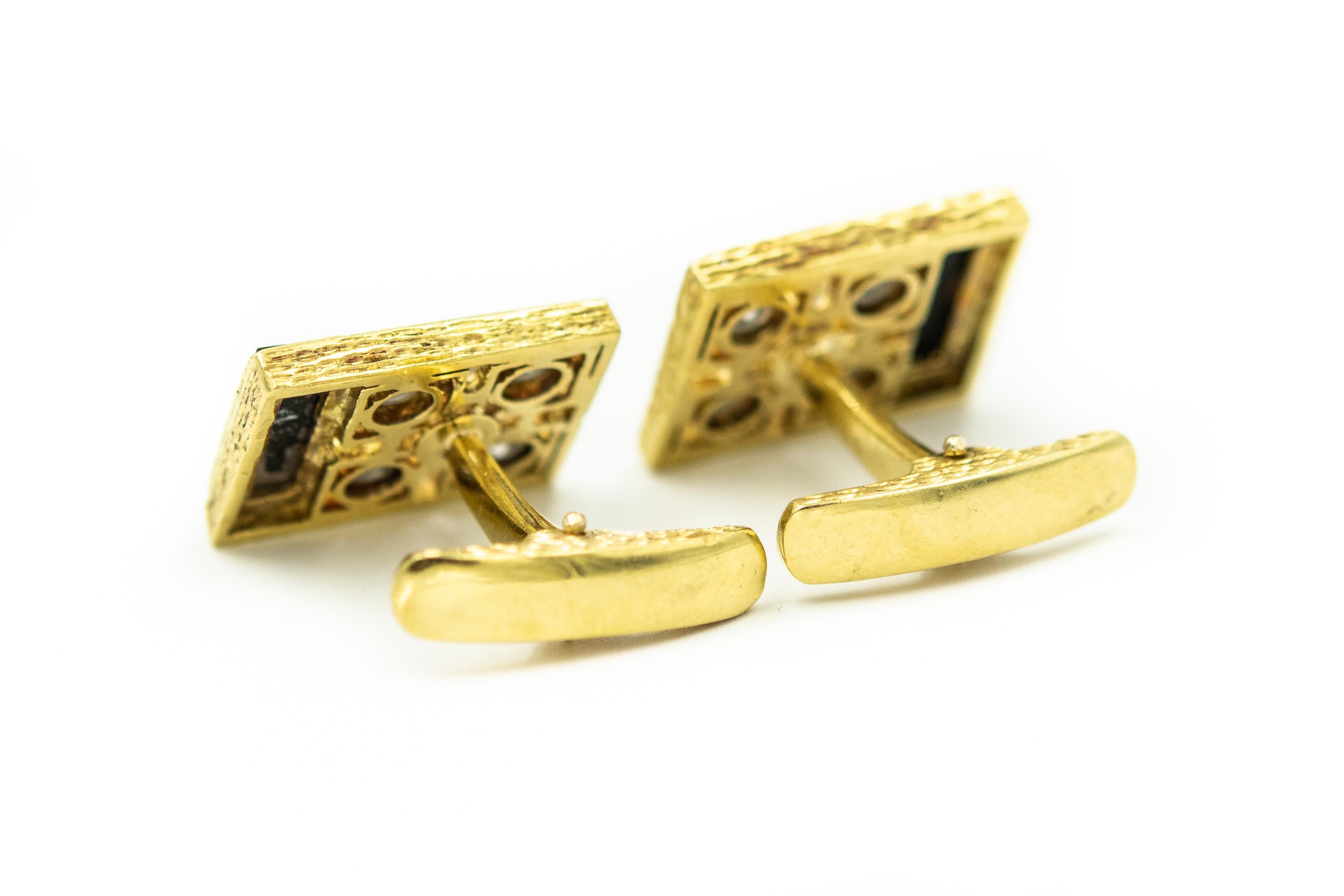 Round Cut Onyx Diamond Yellow Gold Rectangular Cufflinks and Tie Tac Set For Sale