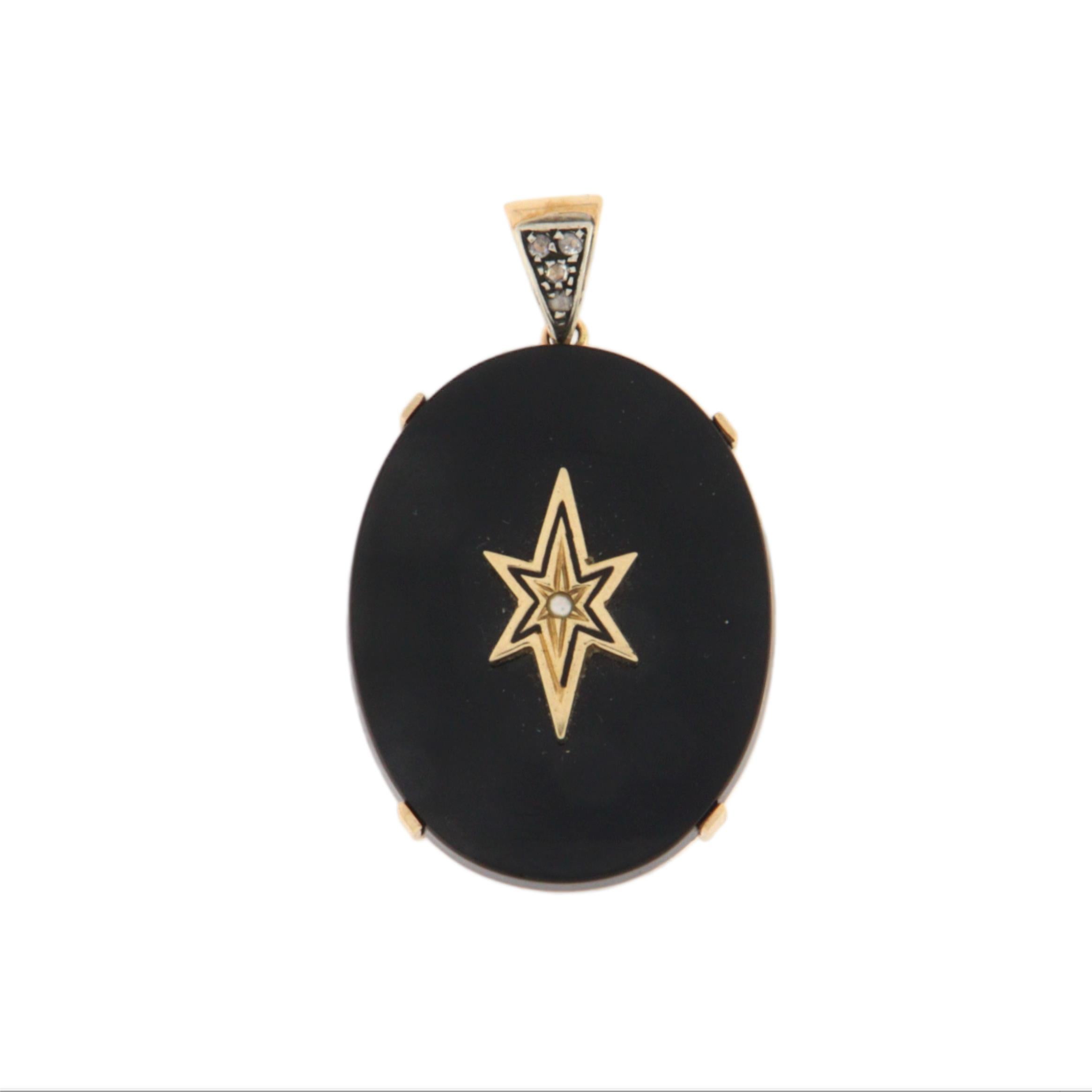 Onyx Diamonds 14 Karat Yellow Gold Pendant Necklace In New Condition For Sale In Marcianise, IT