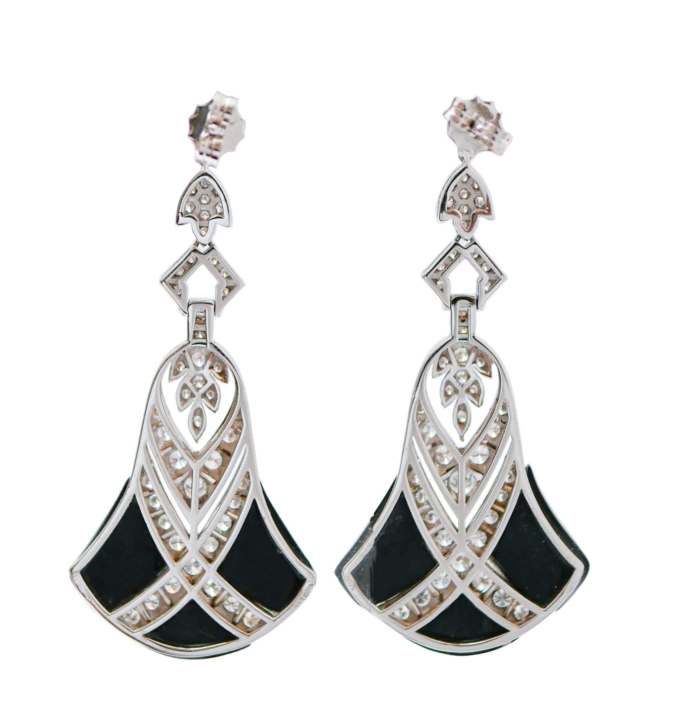Retro Onyx, Diamonds, 18 Karat White Gold Dangle Earrings.