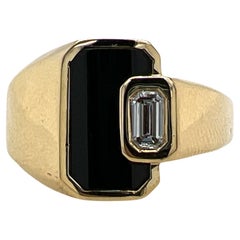 Onyx Emerald Cut Diamond 18 Karat Yellow Gold Geometric Retro Men's Ring Gent