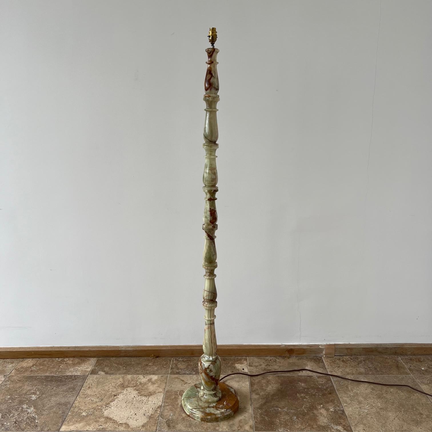 Onyx English Mid-Century Floor Lamp In Good Condition For Sale In London, GB