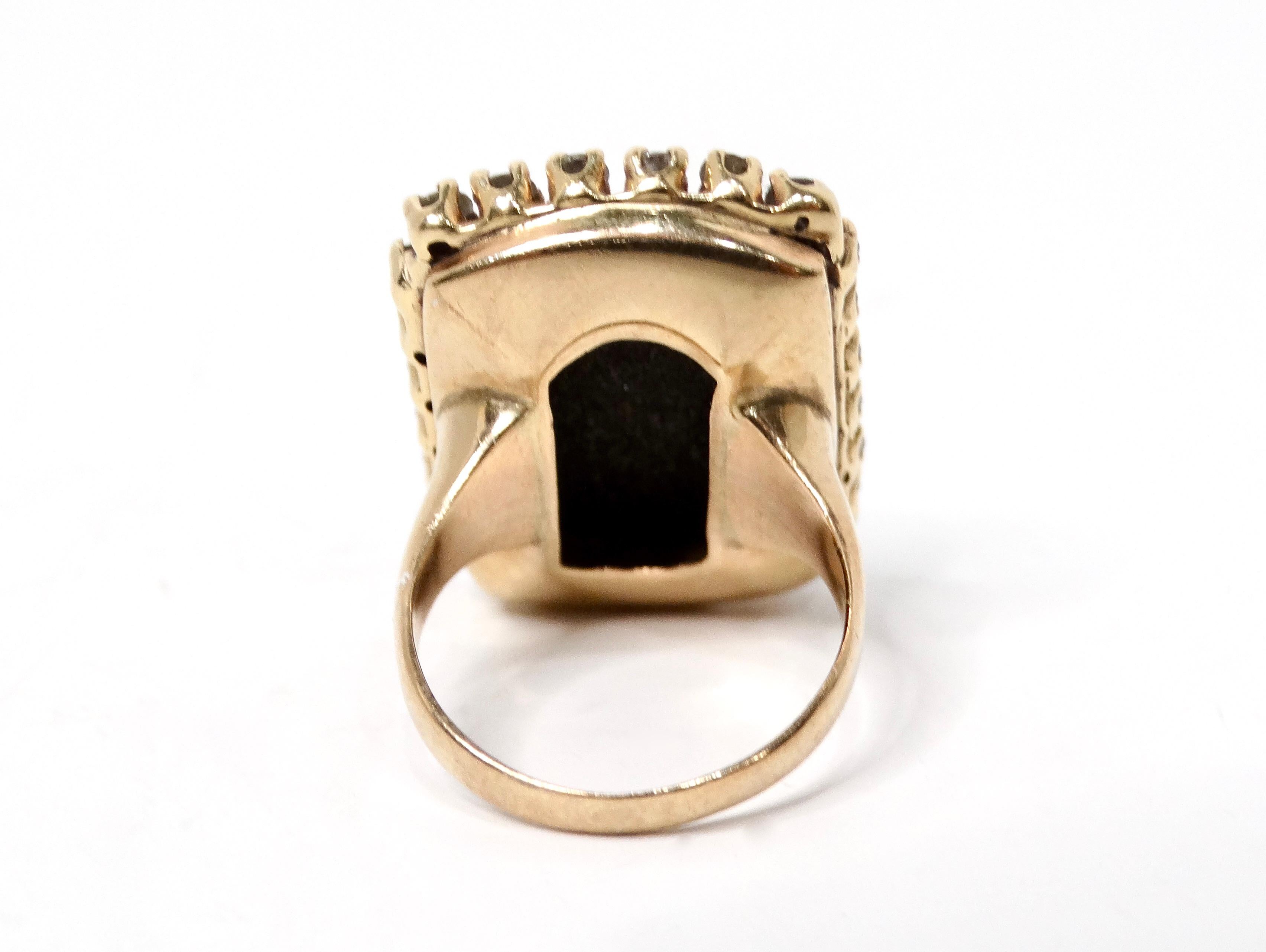 Onyx Flower Motif 24-Diamond Set 14k Yellow Gold Cocktail Ring For Sale 1