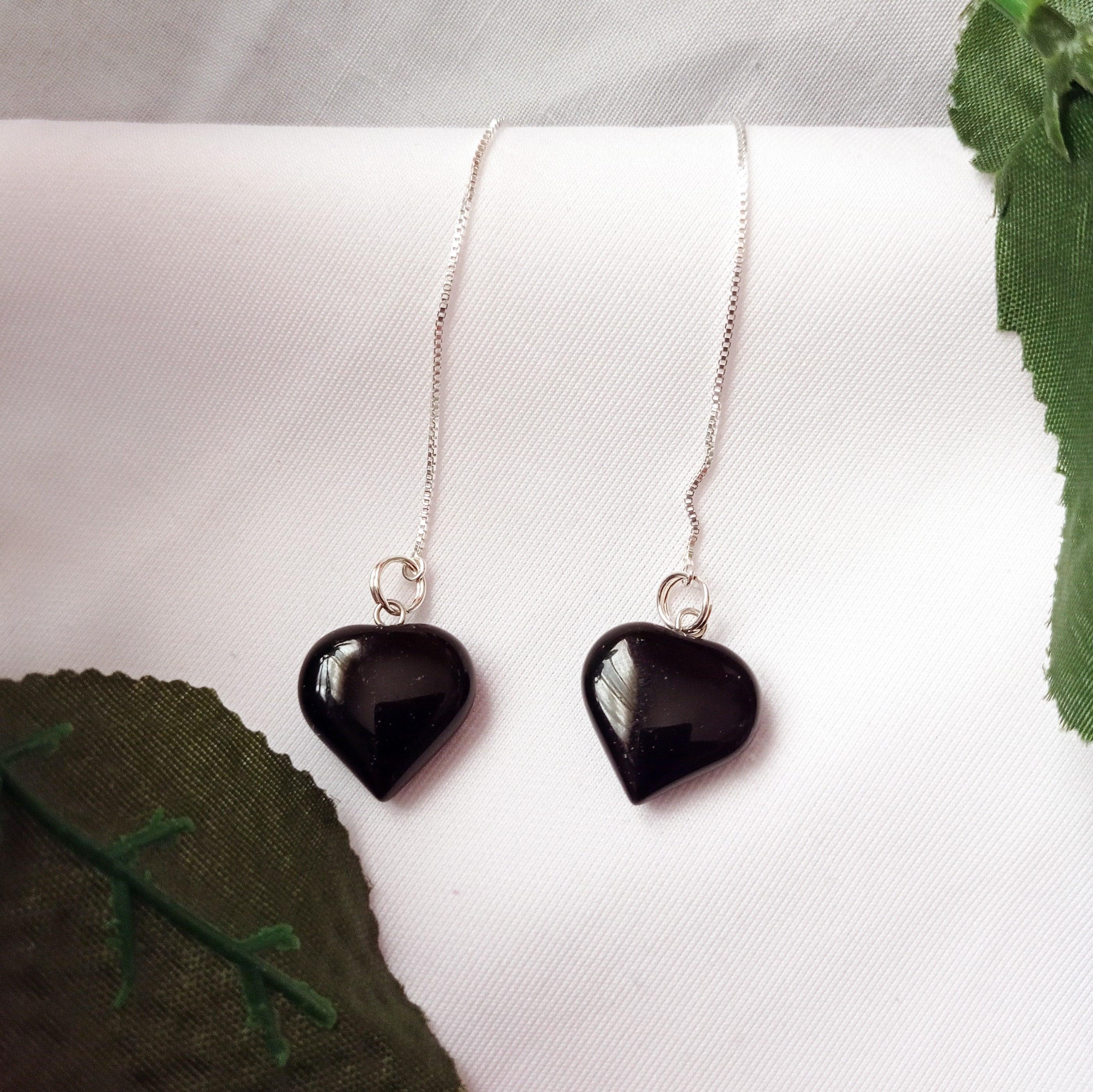 Onyx Heart Threader Earrings, Sterling Silver Earrings  by nlanlaVictory In New Condition For Sale In London, GB