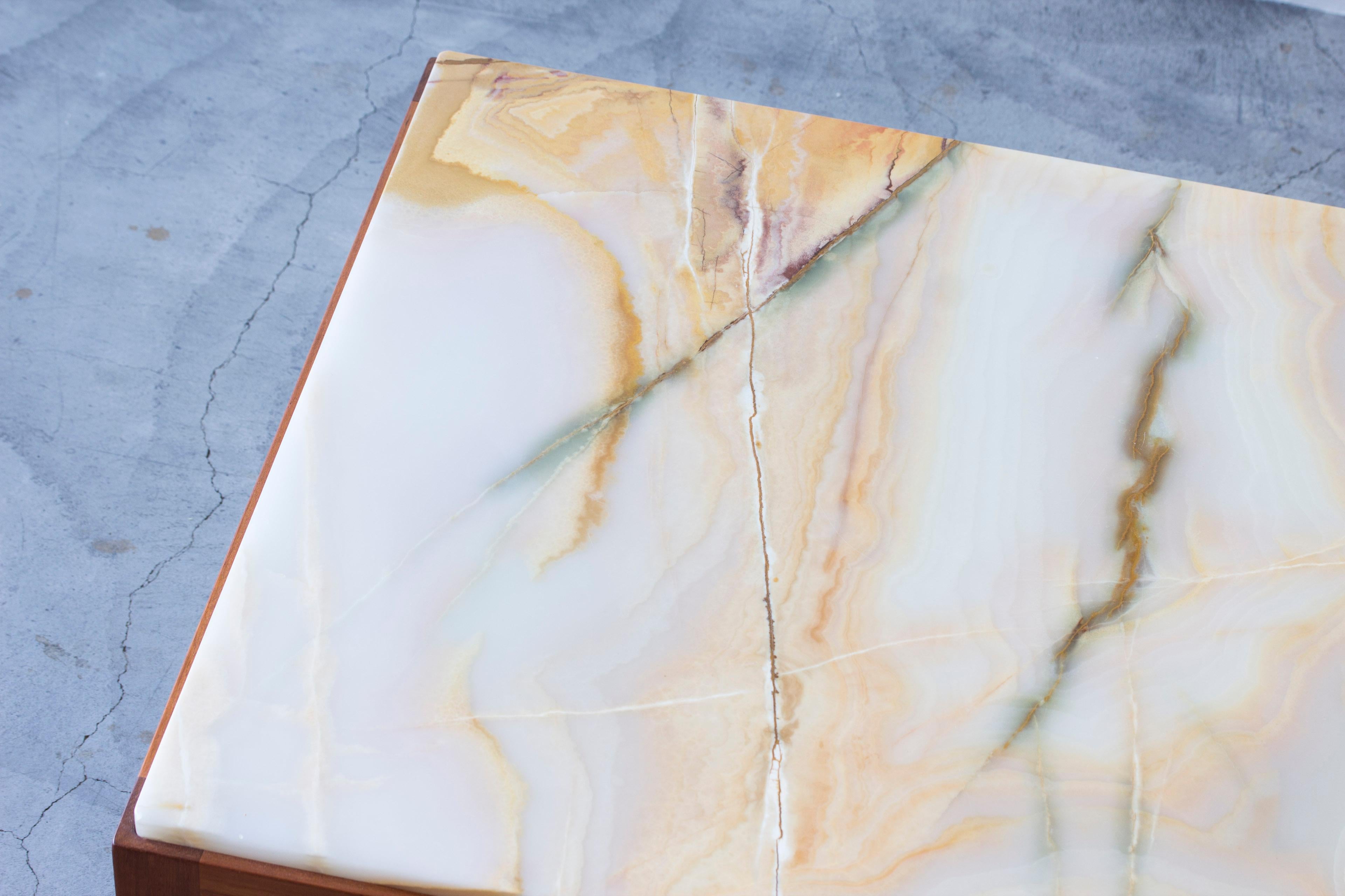 Onyx marble and teak sofa table in the style of Josef Frank, 1940-50s For Sale 3