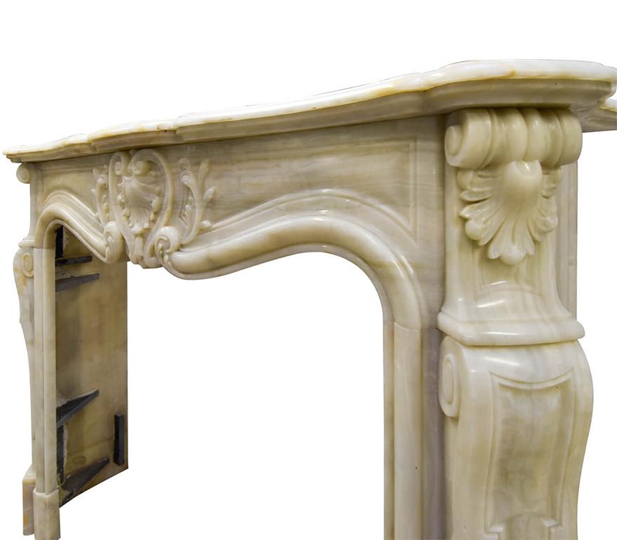 Onyx marble Louis XV front fireplace 19th Century In Fair Condition For Sale In Udenhout, NL