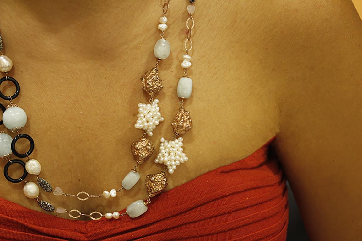 Onyx Milch Aquamarin Perlen Hellrosa Quarz Rose Gold und Silber Halskette im Zustand „Gut“ im Angebot in Marcianise, Marcianise (CE)