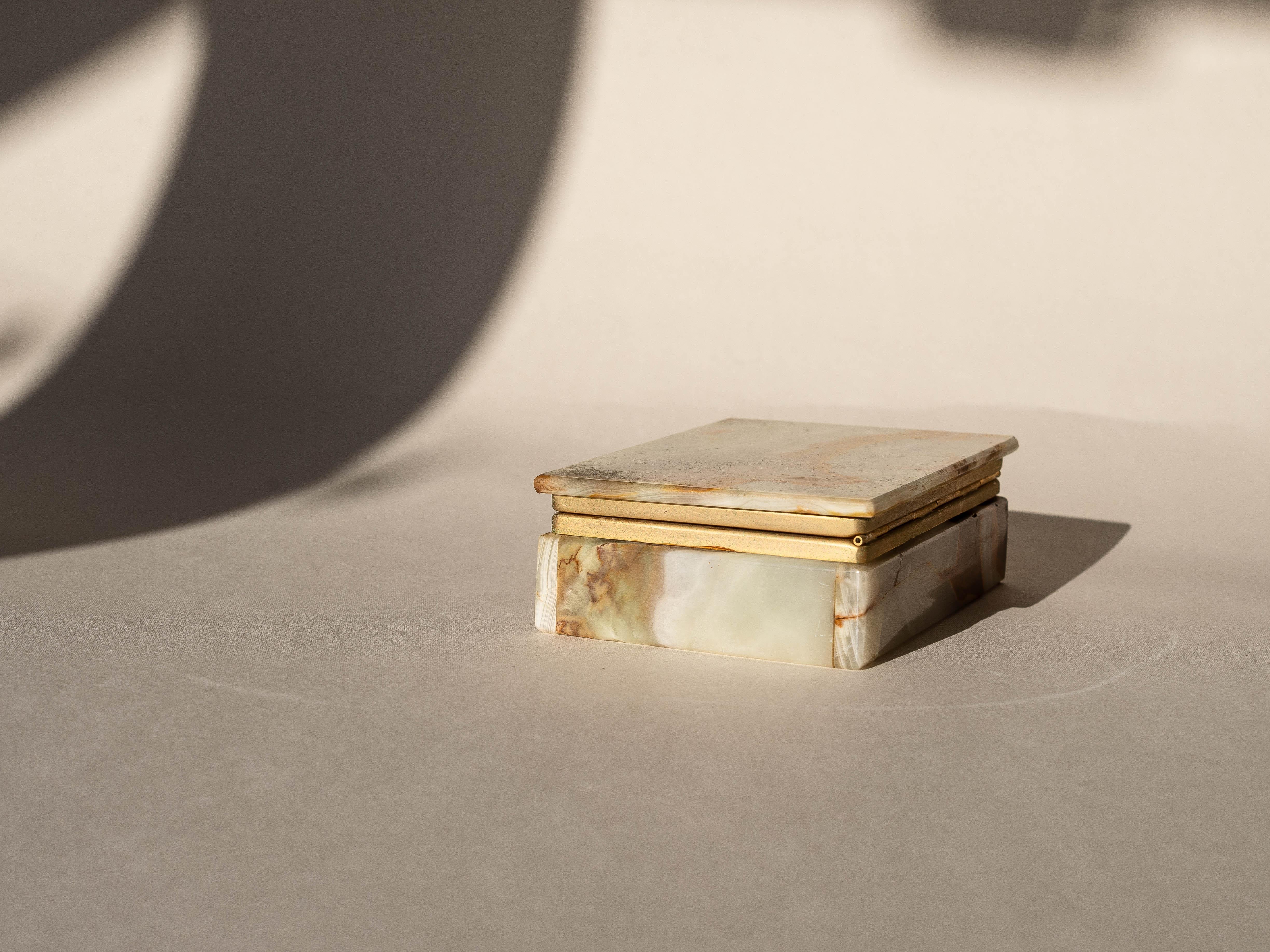 Joyero de ónice, piedra mineral y latón, Italia Años 70 Moderno de mediados de siglo en venta