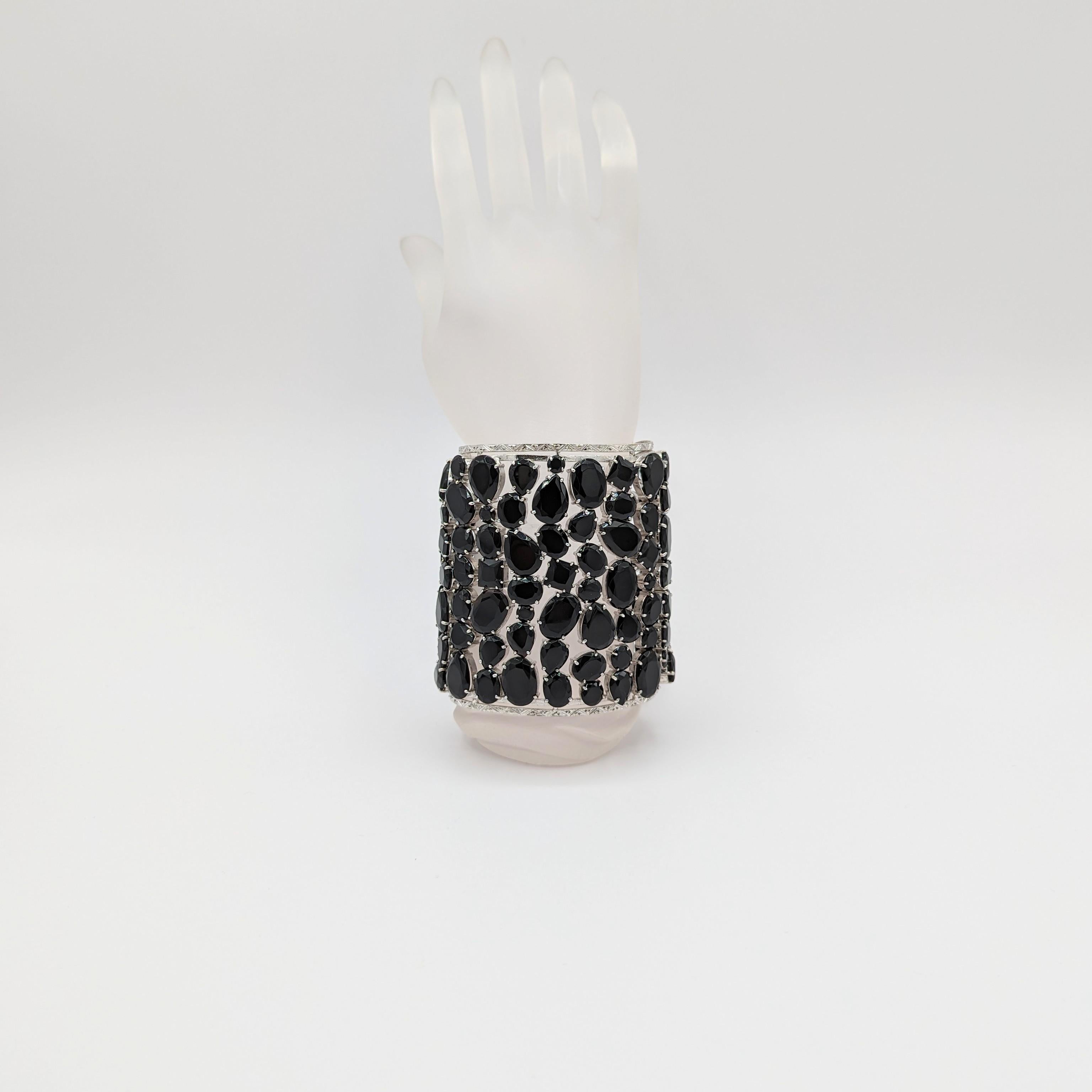 Onyx Multi-Shape Cuff Bangle in 18K White Gold In New Condition For Sale In Los Angeles, CA