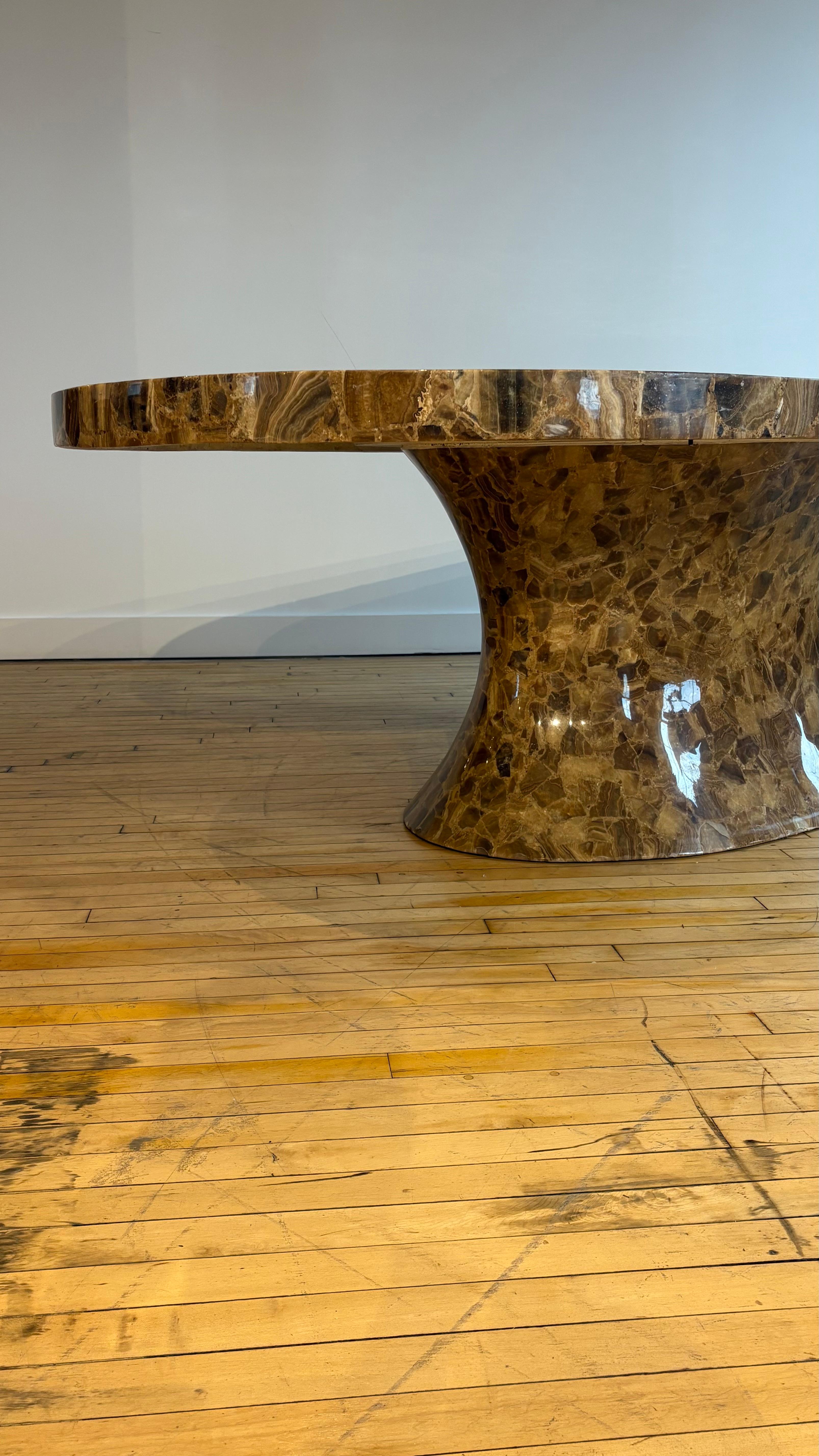 Mid-Century Modern Table de salle à manger ovale en Iyx par Muller's of Mexico en vente