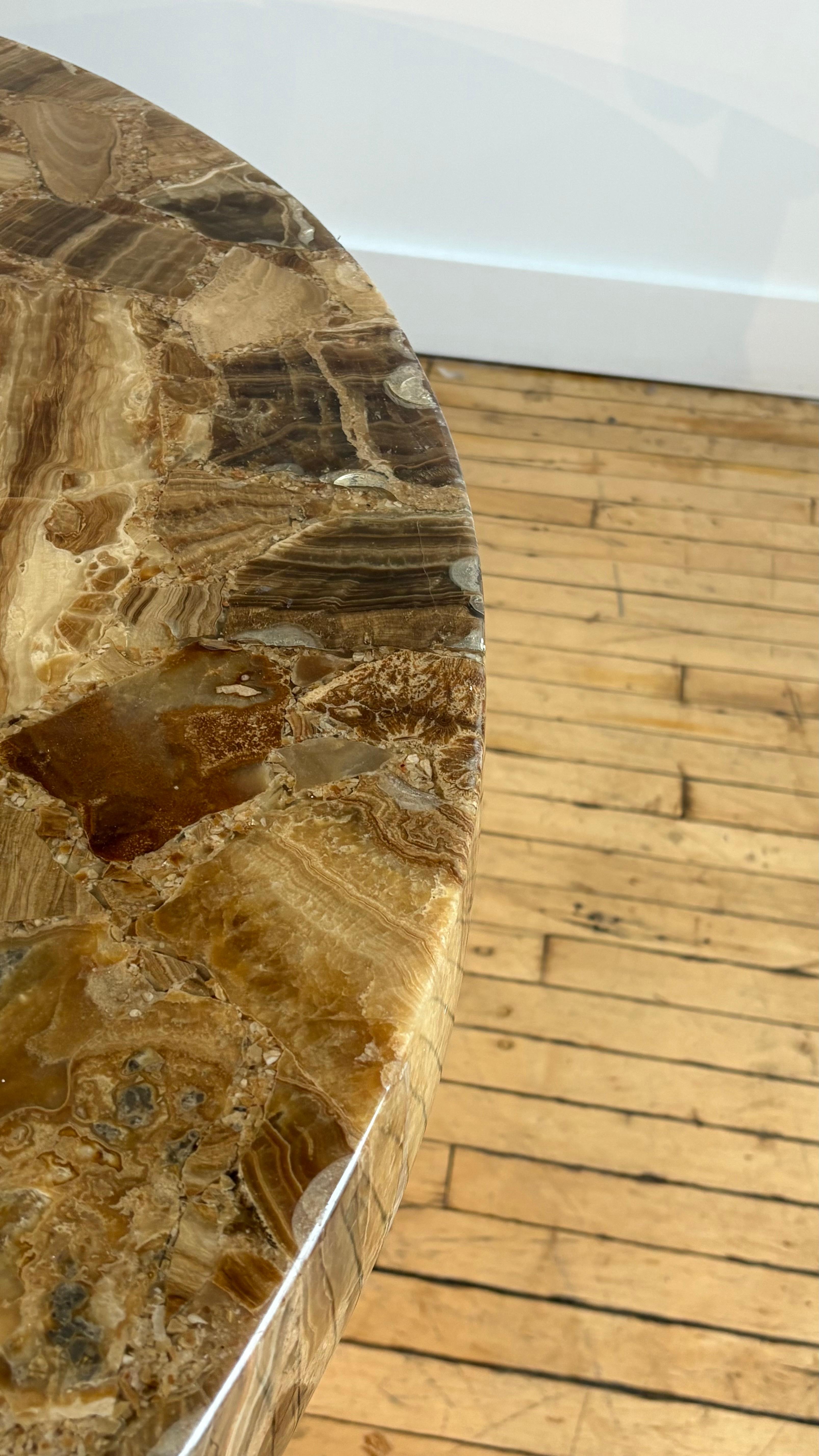 Table de salle à manger ovale en Iyx par Muller's of Mexico Bon état - En vente à Philadelphia, PA