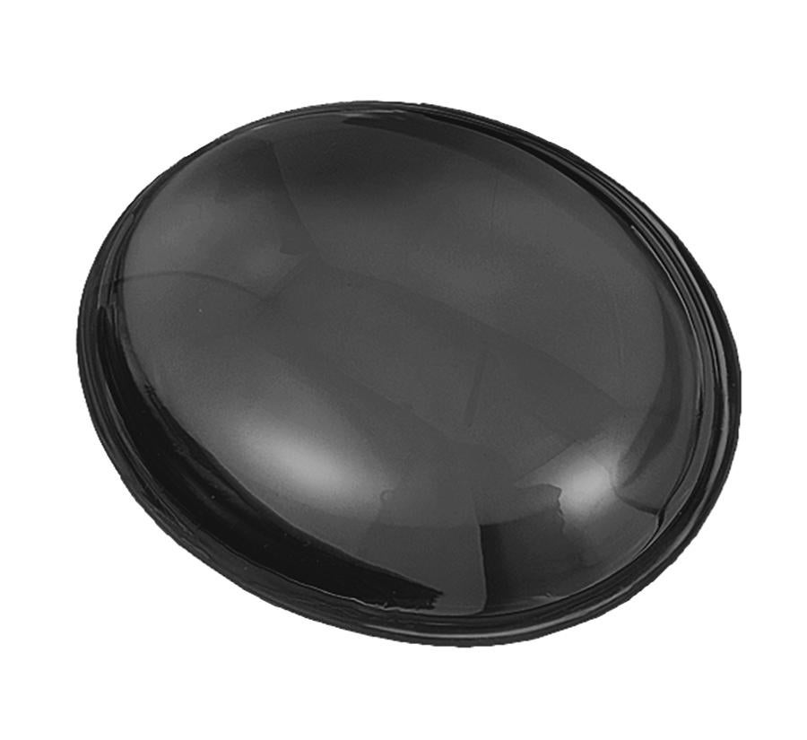 Cette pierre discale ovale en onyx de la Collection 'Freedom' est une pierre précieuse aux dimensions de 23,90 x 19,90 x 10 mm. La pierre présente une surface lisse et polie qui met en valeur la couleur noire profonde de l'onyx. La Collection